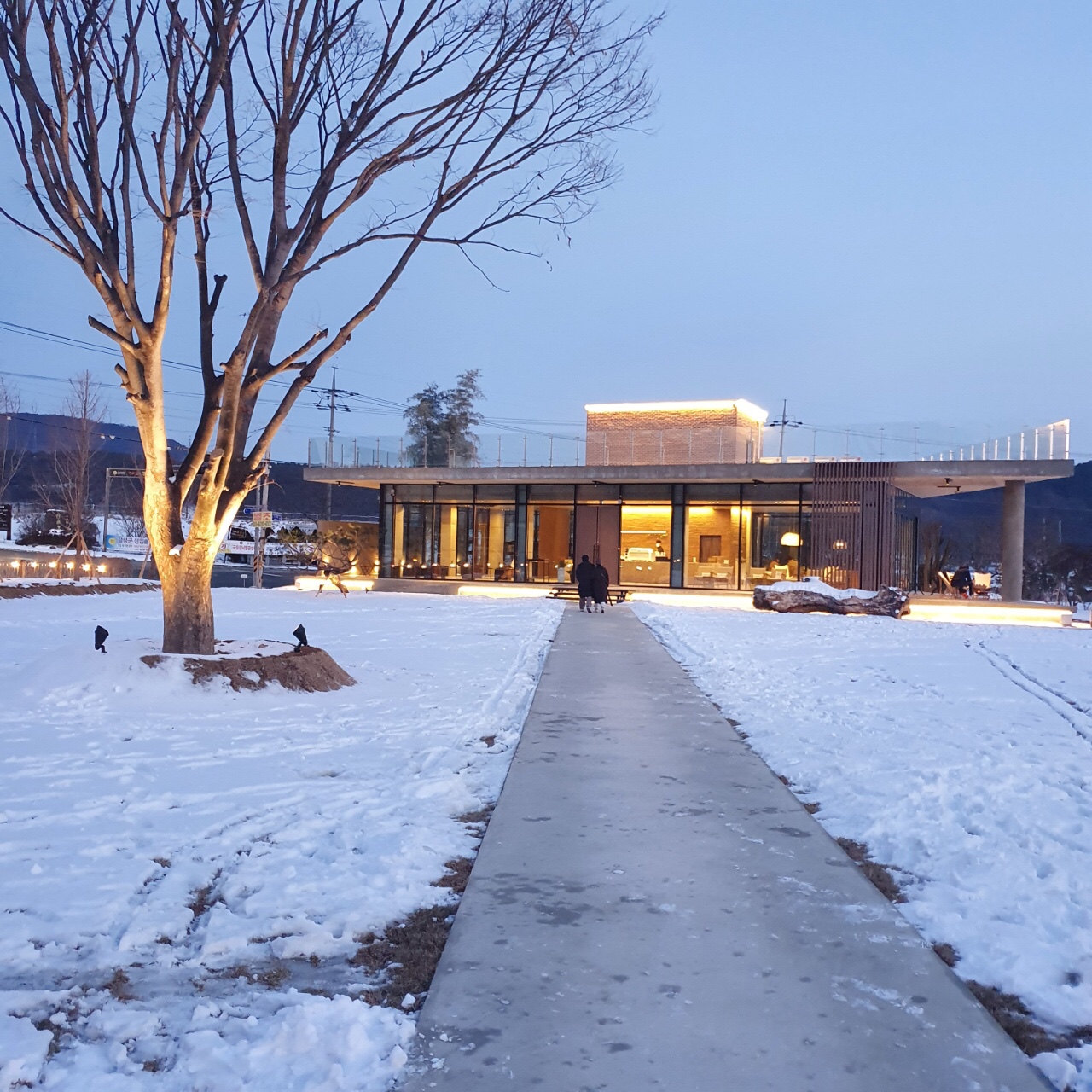 /user/d/designholic/editor/2109/542f6ec74cd15ecc27bde959bb5df03f_1630458048_3716.jpg 이미지크게보기