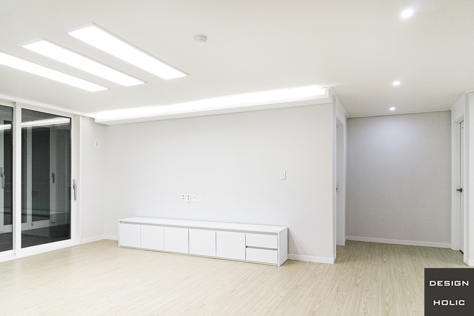 /user/d/designholic/editor/2205/3730074a30dd1fbe332a154b9ababc7d_1652063124_6204.jpg 이미지크게보기
