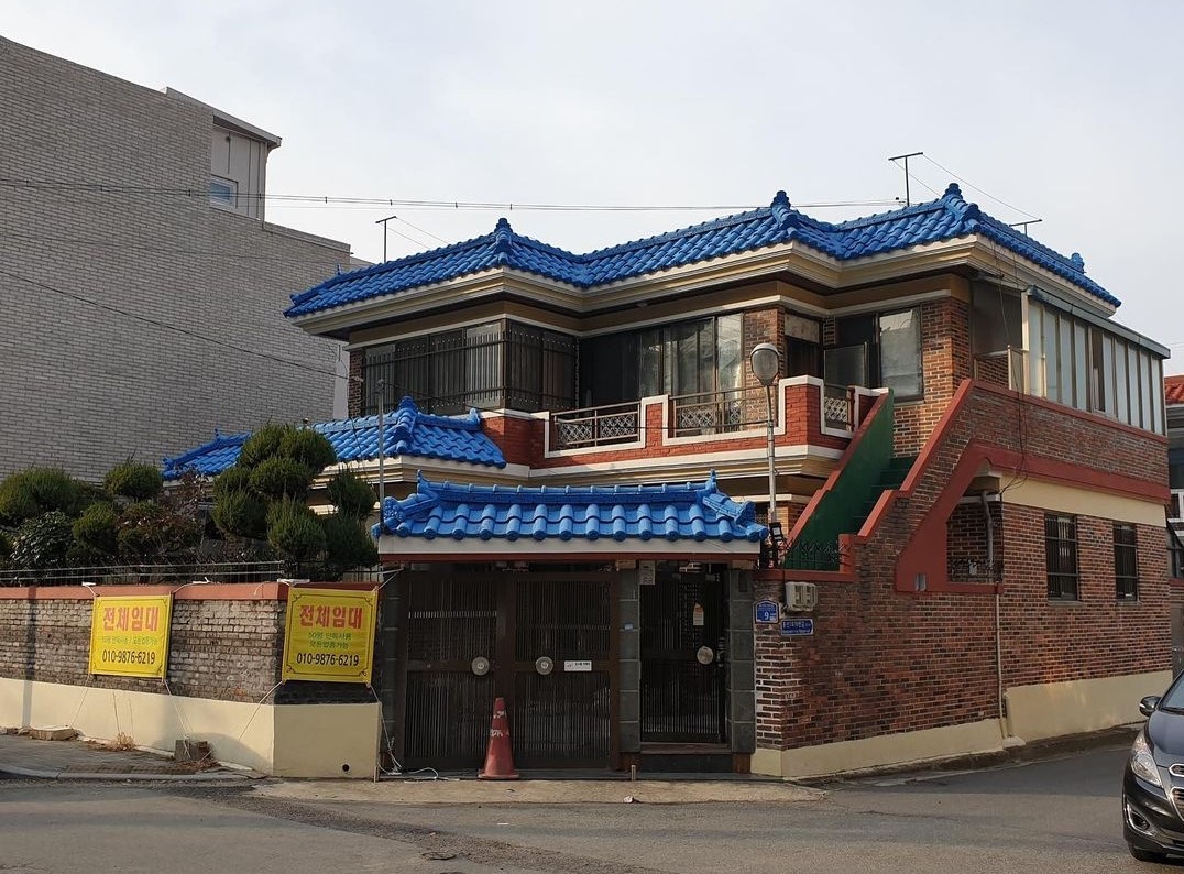 /user/d/designholic/editor/2302/7f2829f5a55e502af2945c48d3b124de_1675218836_2146.jpg 이미지크게보기