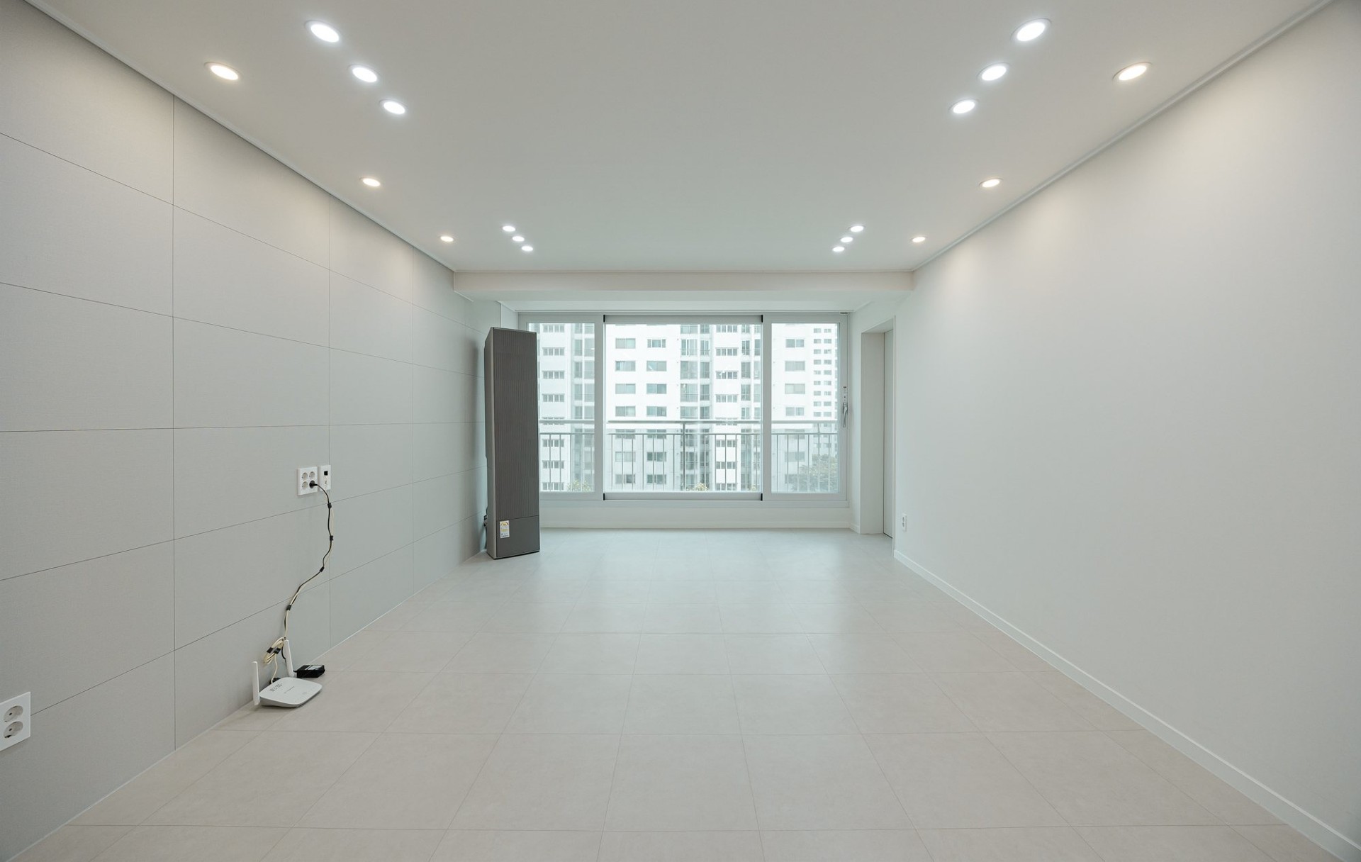 /user/d/designholic/editor/2306/6ca503a4d81f468763a4a4c03c33a97a_1686195601_9787.jpg 이미지크게보기