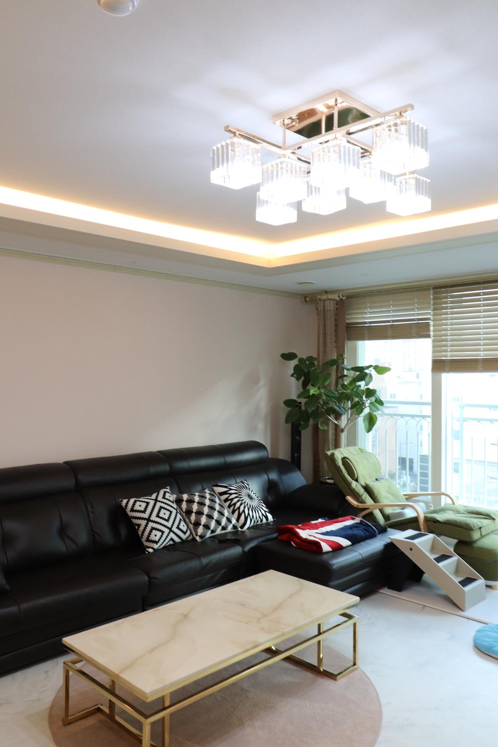 /user/d/designholic/editor/2405/a59e4b3531307944782795cfa6540282_1716430694_6627.JPG 이미지크게보기