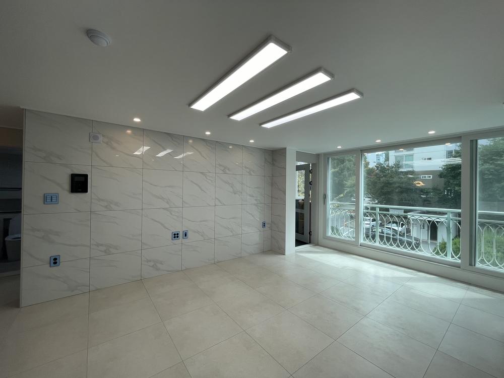 /user/d/designholic/editor/2405/cd812189f525a98d49c1417edd2645aa_1715699683_1781.jpg 이미지크게보기
