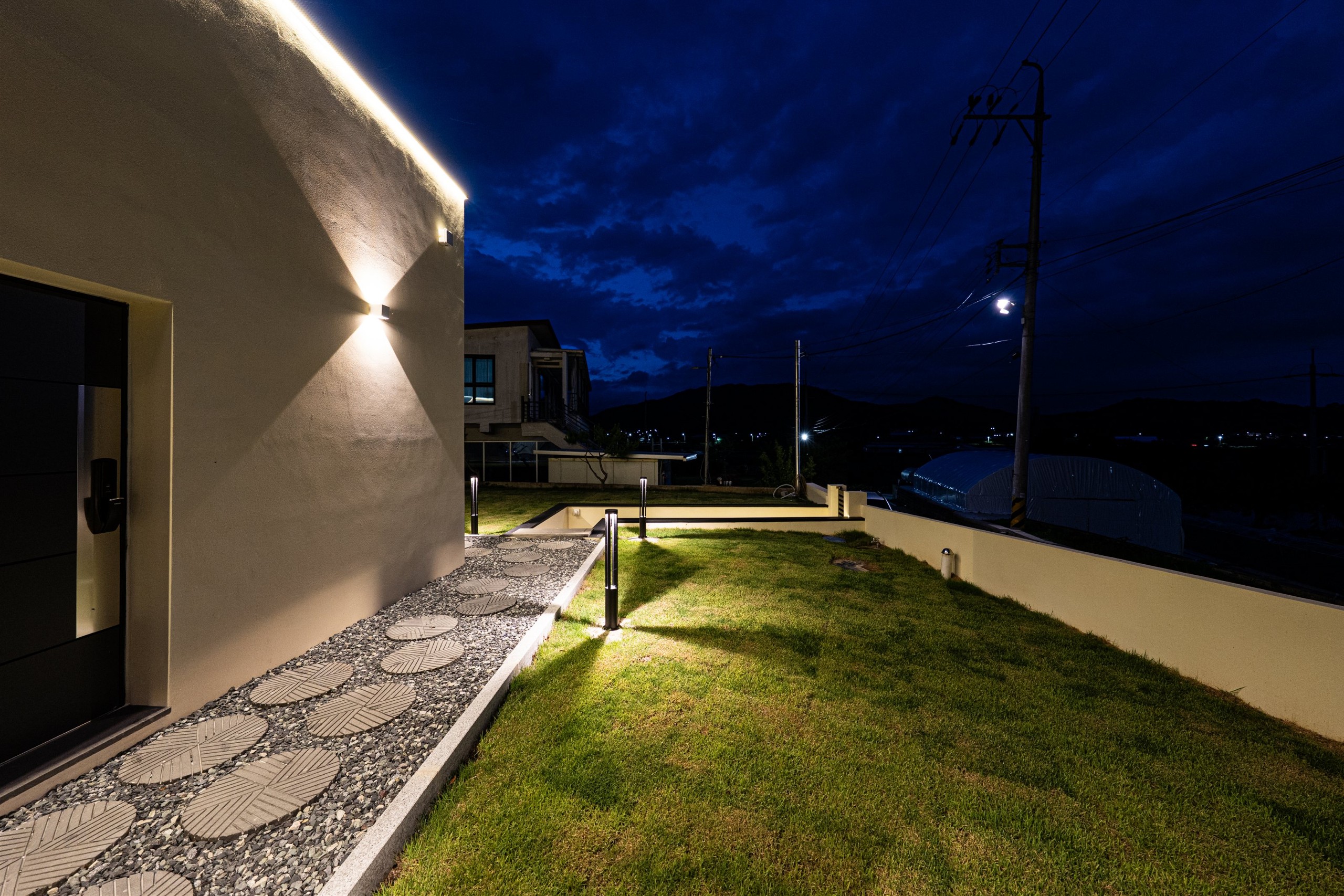 /user/d/designholic/editor/2507/3f33bfca175dd176b350c6b30718639e_1751341950_1015.jpg 이미지크게보기