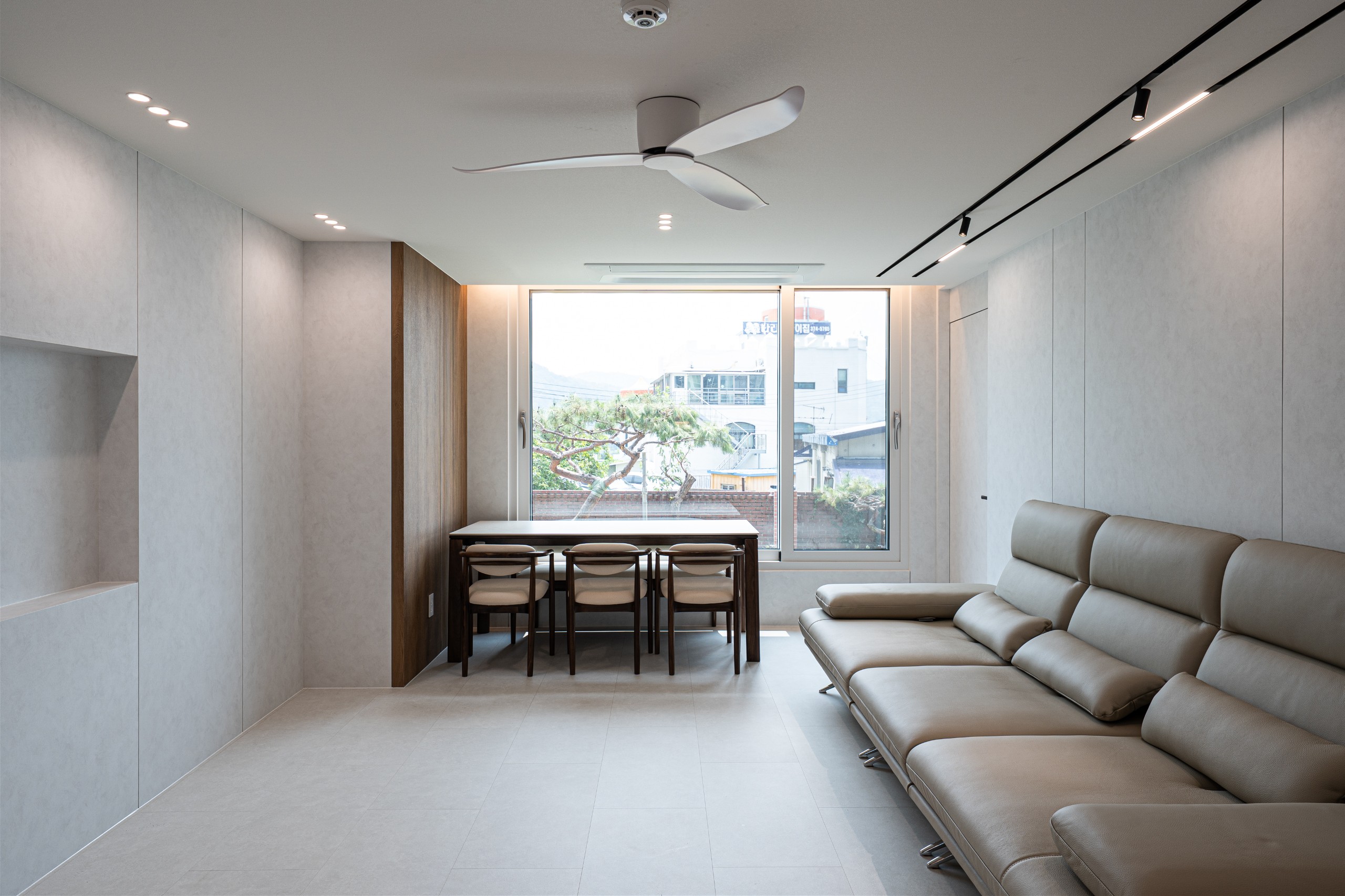 /user/d/designholic/editor/2507/45e0e90c35f469bd1db6ebba4812146c_1752798389_6503.jpg 이미지크게보기