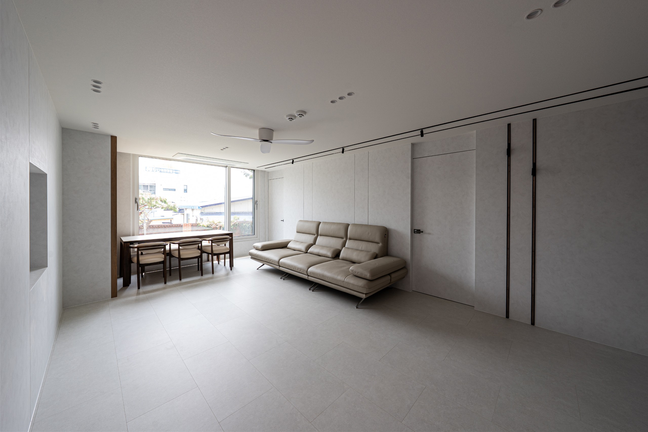 /user/d/designholic/editor/2507/45e0e90c35f469bd1db6ebba4812146c_1752798390_0123.jpg 이미지크게보기