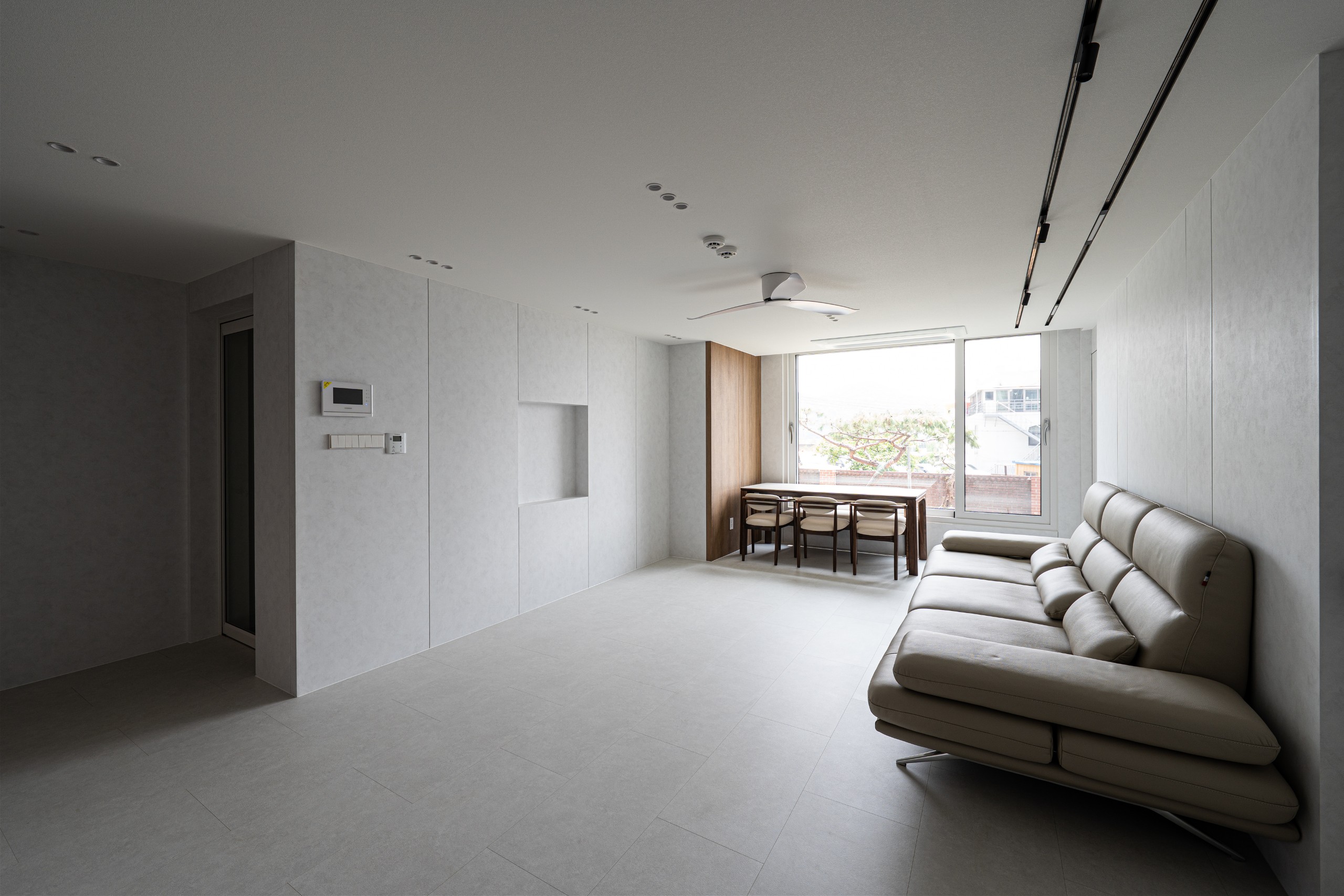 /user/d/designholic/editor/2507/45e0e90c35f469bd1db6ebba4812146c_1752798400_9084.jpg 이미지크게보기