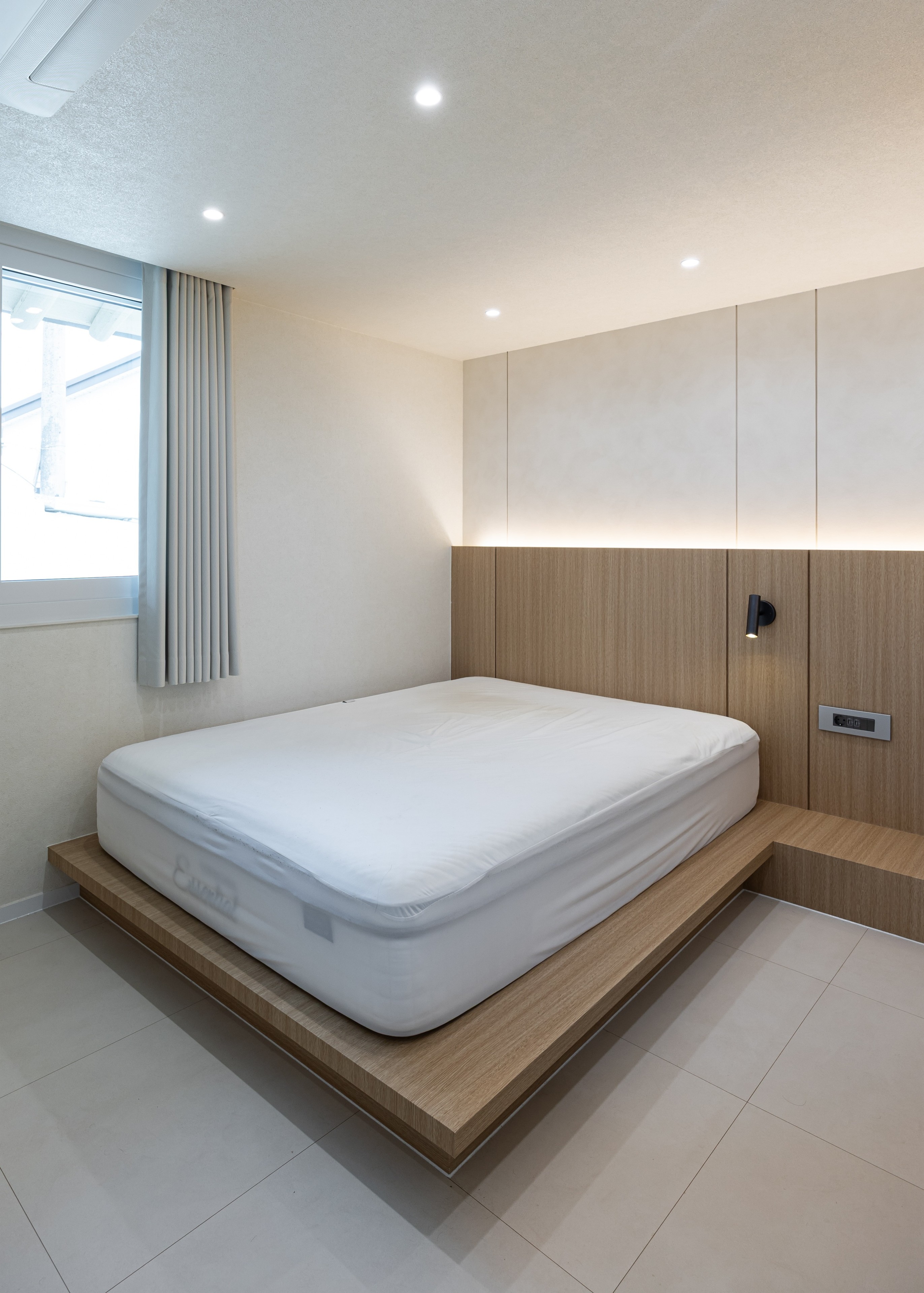 /user/d/designholic/editor/2507/b17f40fd4427079270c93546a55d13e0_1752626918_7783.jpg 이미지크게보기