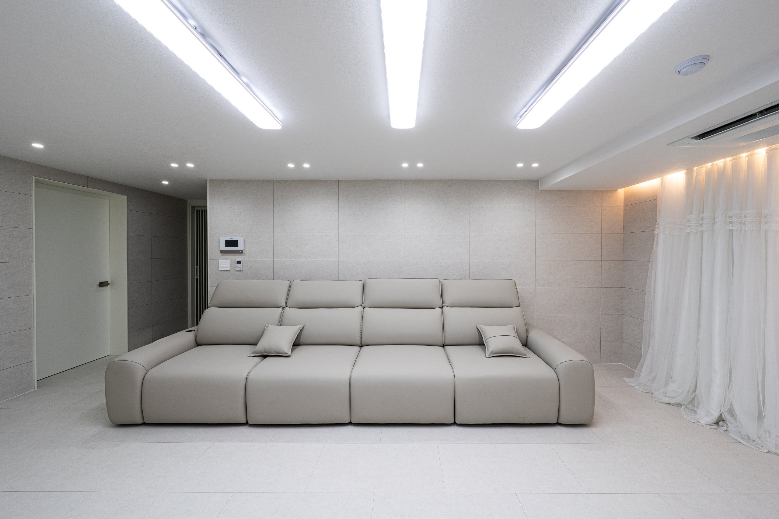 /user/d/designholic/editor/2509/bfbc1ae9f209bd86667bccb39847b6c4_1758504497_5941.jpg 이미지크게보기