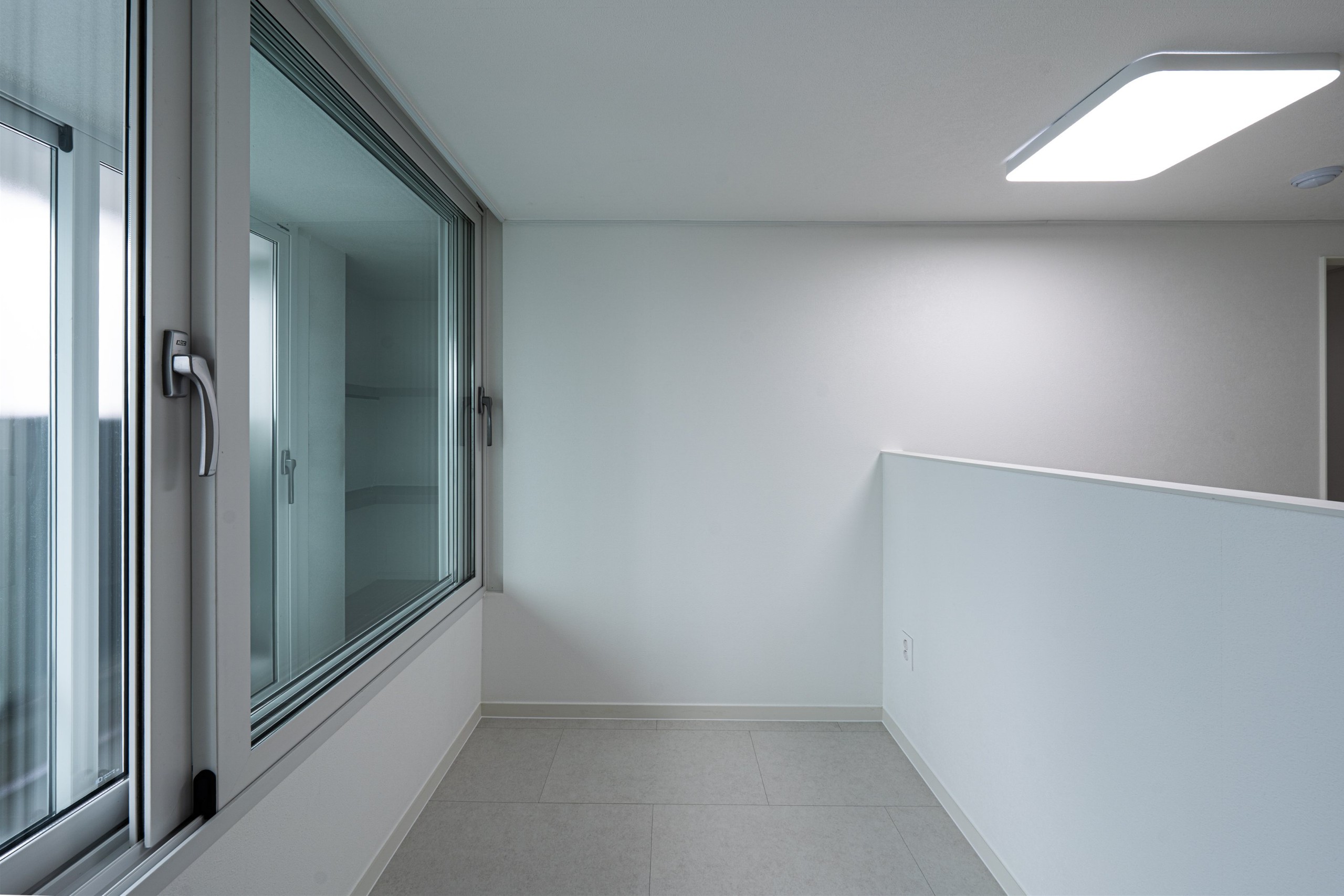/user/d/designholic/editor/2509/bfbc1ae9f209bd86667bccb39847b6c4_1758504541_9311.jpg 이미지크게보기