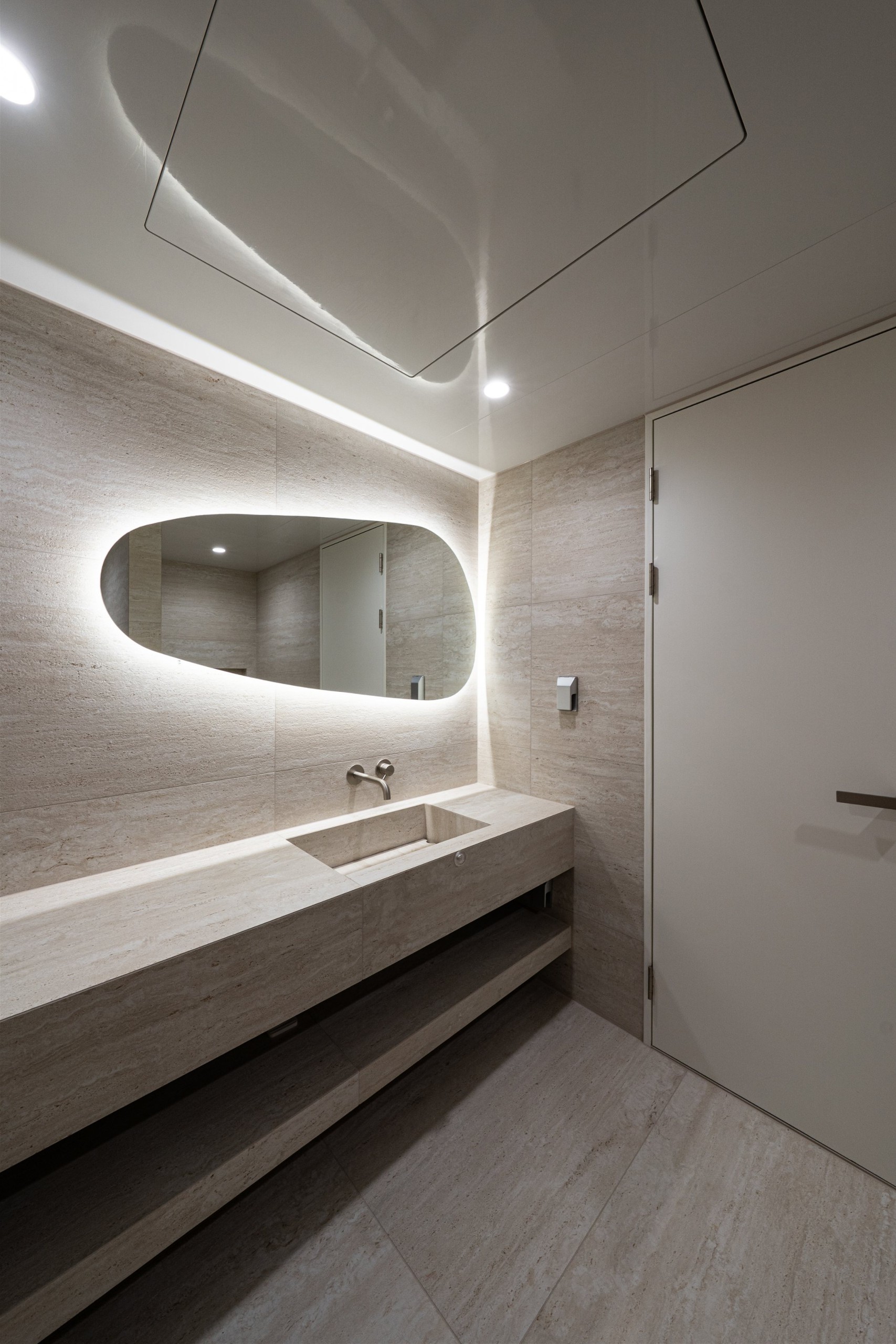/user/d/designholic/editor/2509/d029462290e77dca470683cb7afa7810_1758589419_7903.jpg 이미지크게보기