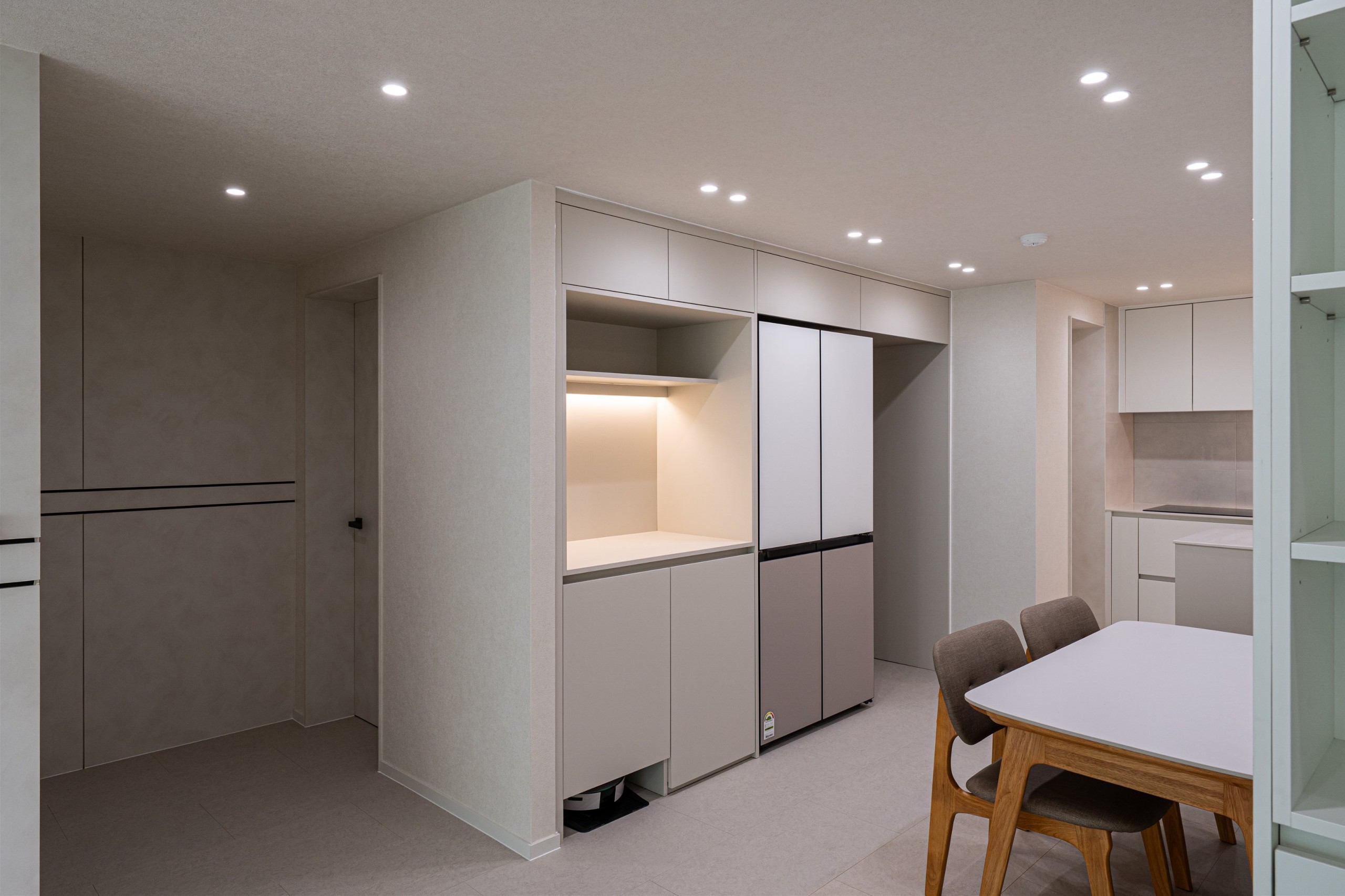 /user/d/designholic/editor/2512/6cc0c19b5c546195f5eb1df921c90572_1765240888_1099.jpg 이미지크게보기