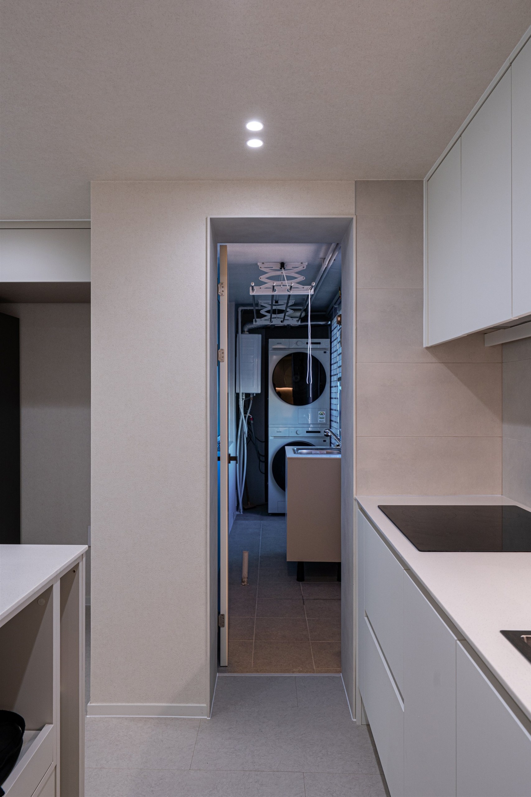 /user/d/designholic/editor/2512/6cc0c19b5c546195f5eb1df921c90572_1765240899_0693.jpg 이미지크게보기