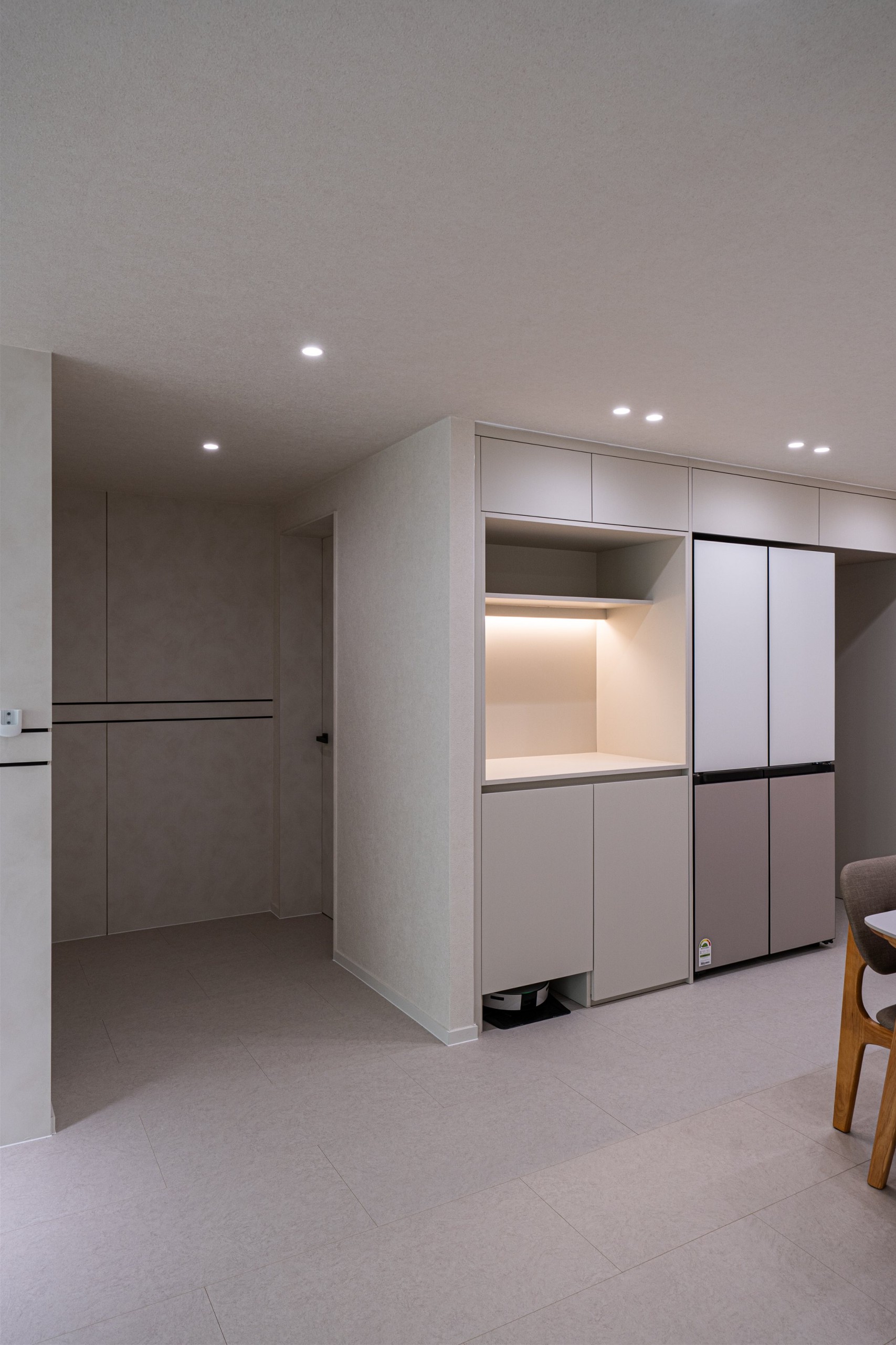 /user/d/designholic/editor/2512/6cc0c19b5c546195f5eb1df921c90572_1765240899_814.jpg 이미지크게보기