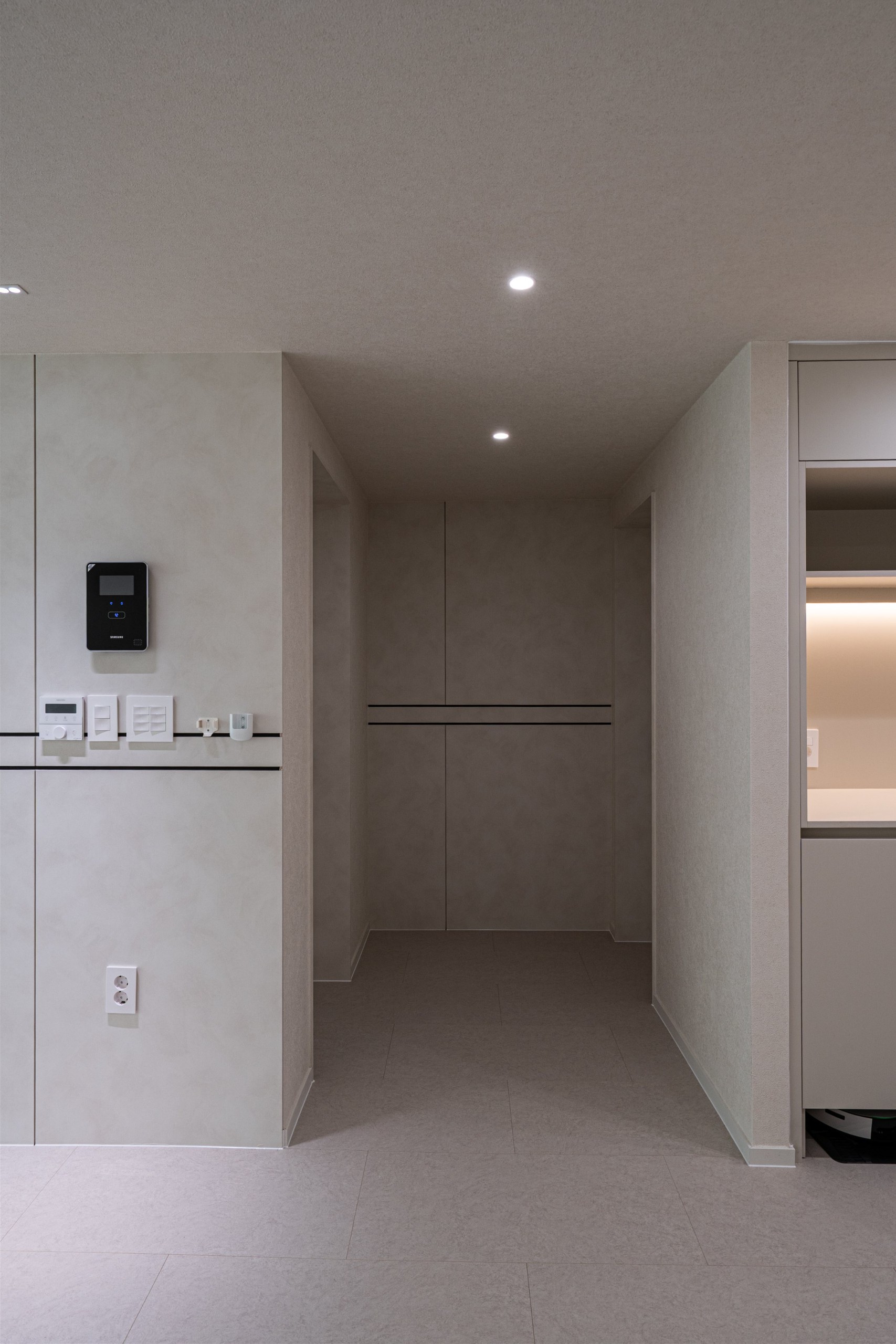 /user/d/designholic/editor/2512/6cc0c19b5c546195f5eb1df921c90572_1765240899_9684.jpg 이미지크게보기