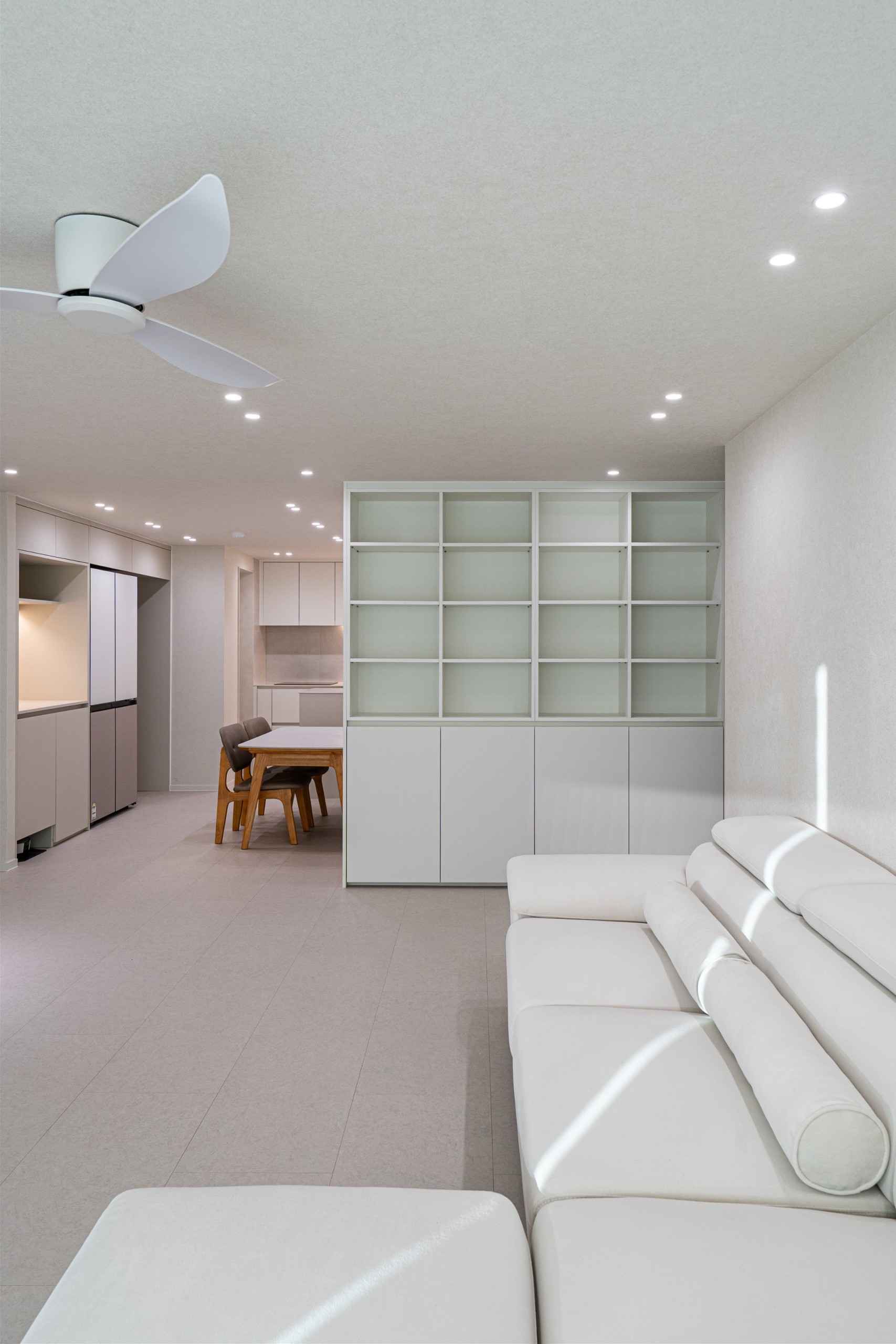 /user/d/designholic/editor/2512/6cc0c19b5c546195f5eb1df921c90572_1765240904_9021.jpg 이미지크게보기