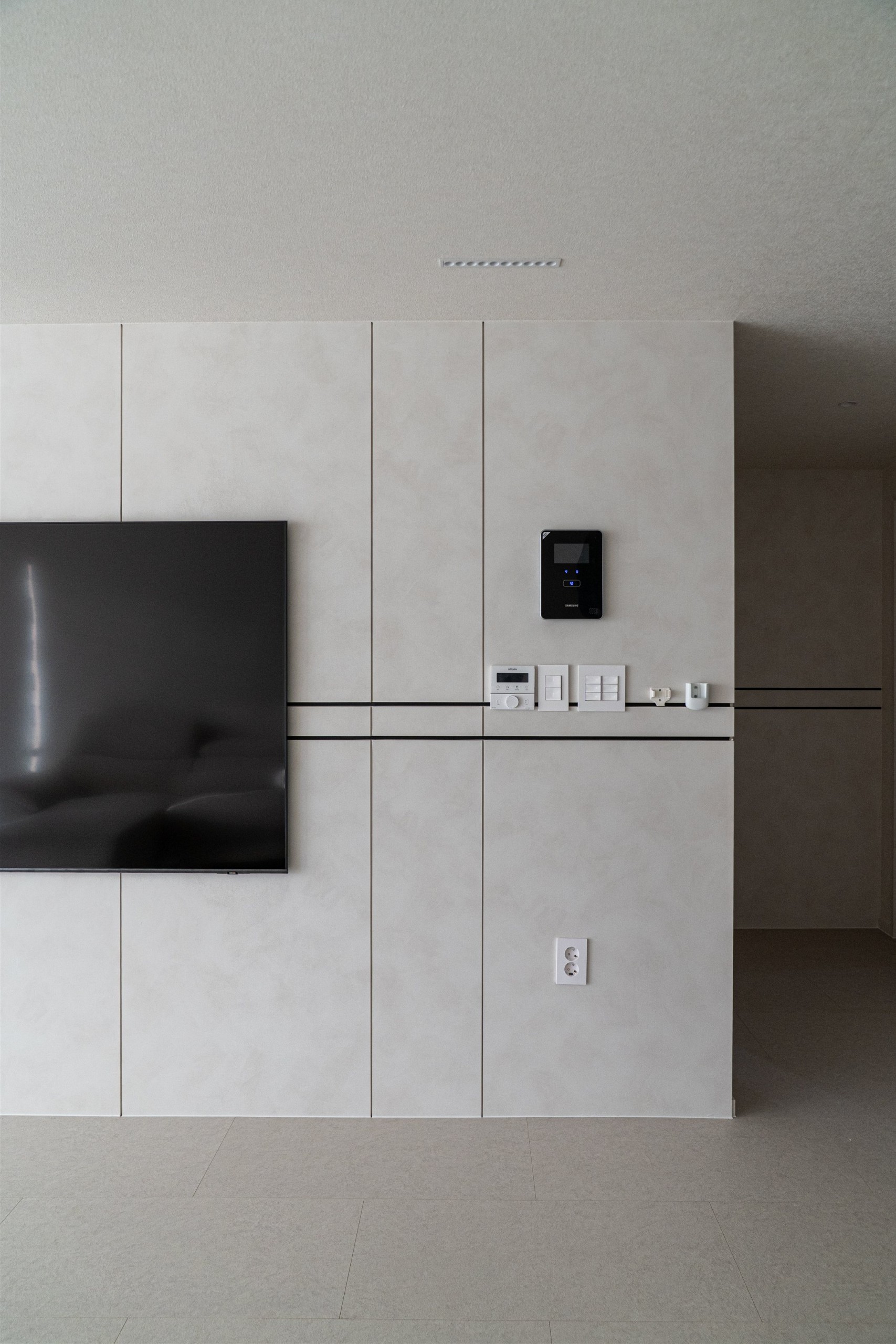 /user/d/designholic/editor/2512/6cc0c19b5c546195f5eb1df921c90572_1765240906_137.jpg 이미지크게보기