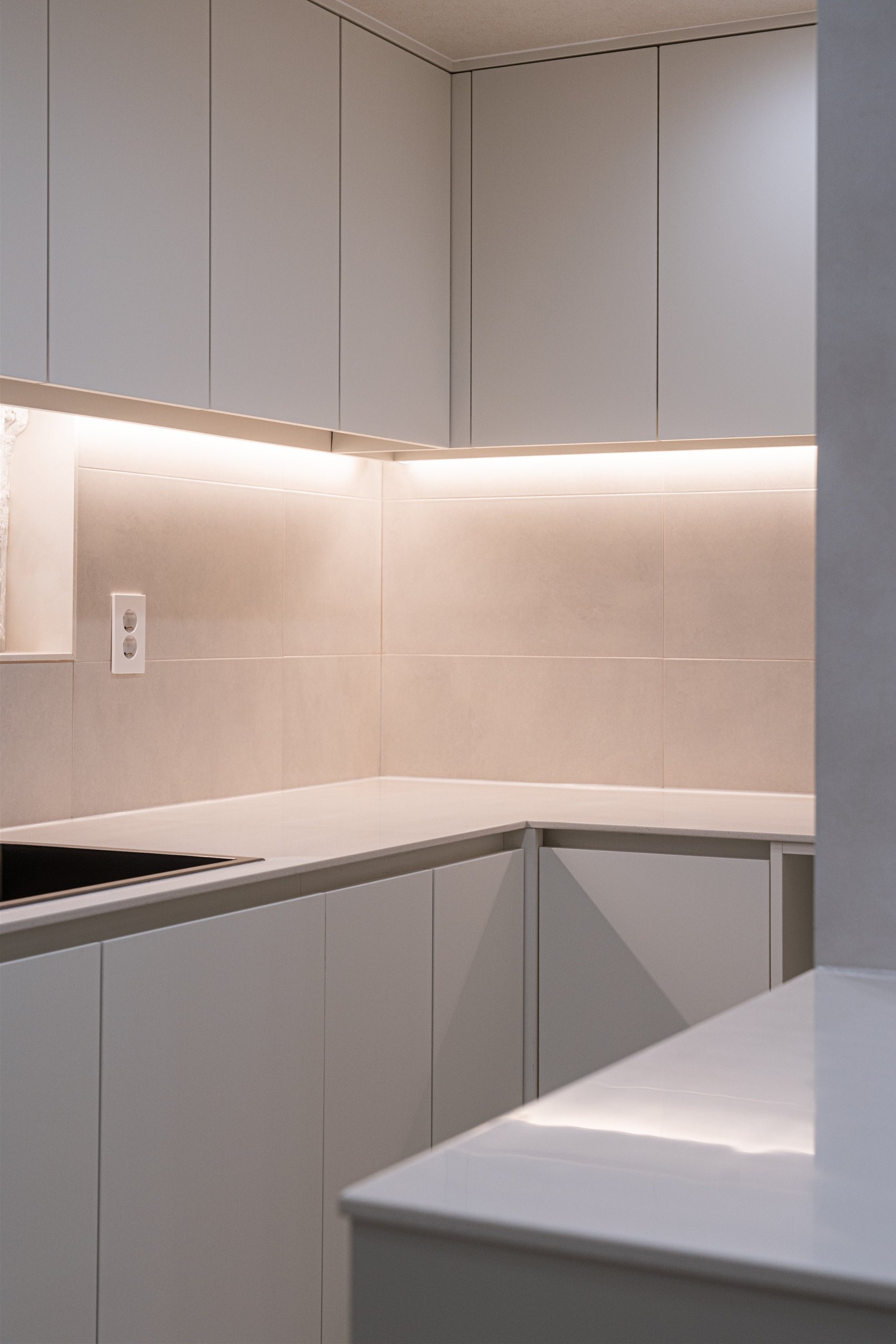 /user/d/designholic/editor/2512/6cc0c19b5c546195f5eb1df921c90572_1765240912_9133.jpg 이미지크게보기