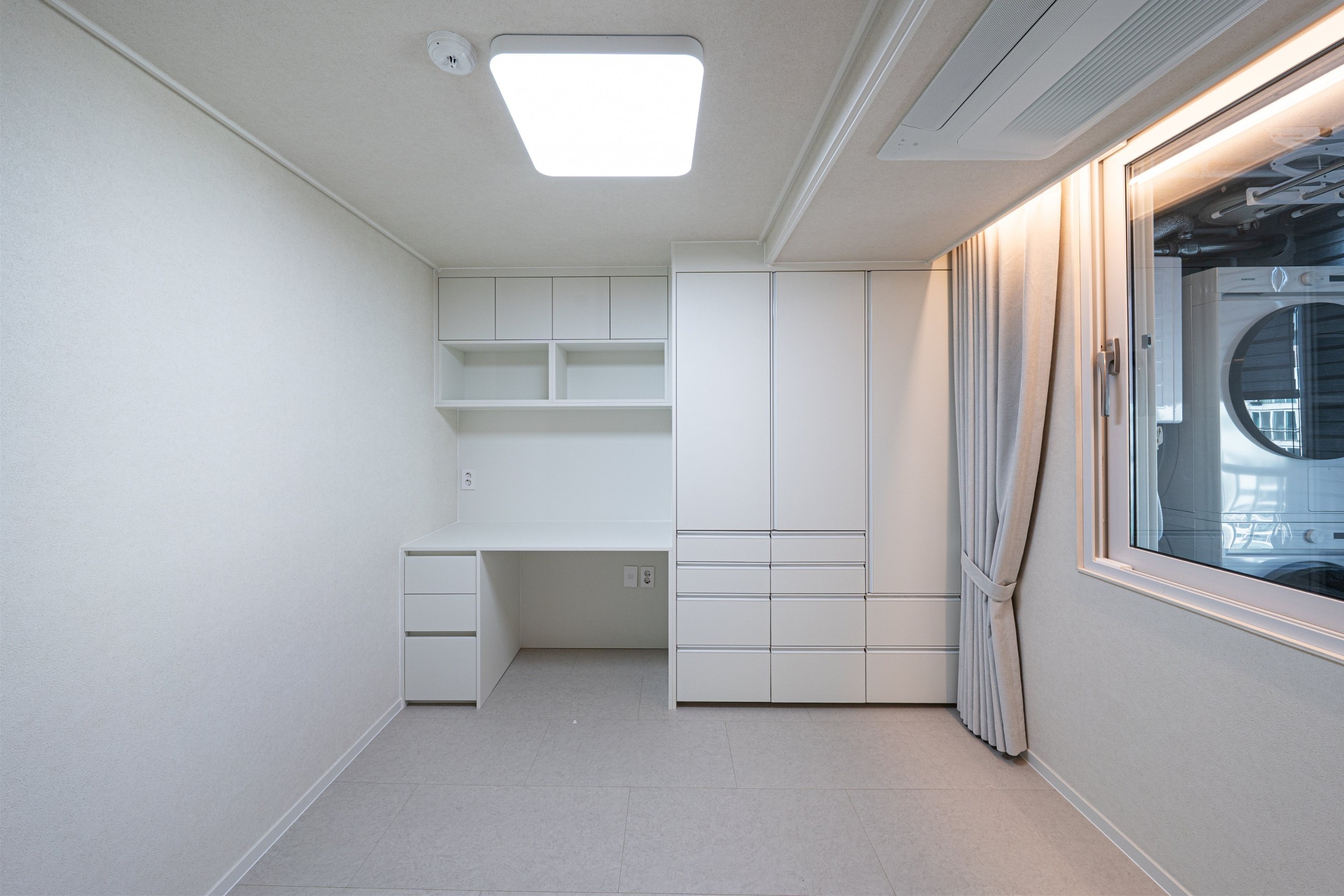 /user/d/designholic/editor/2512/6cc0c19b5c546195f5eb1df921c90572_1765240918_799.jpg 이미지크게보기