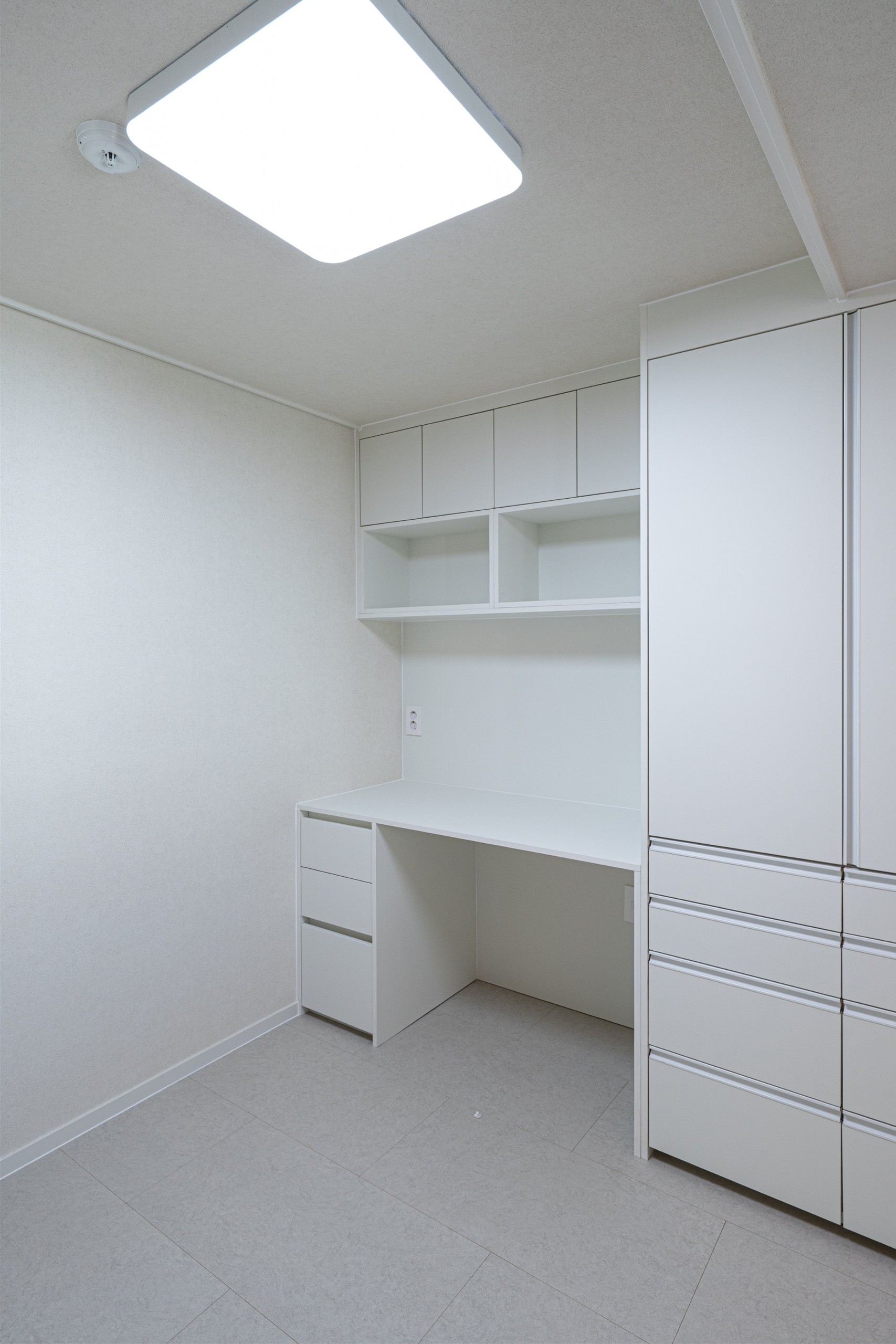 /user/d/designholic/editor/2512/6cc0c19b5c546195f5eb1df921c90572_1765240918_9504.jpg 이미지크게보기