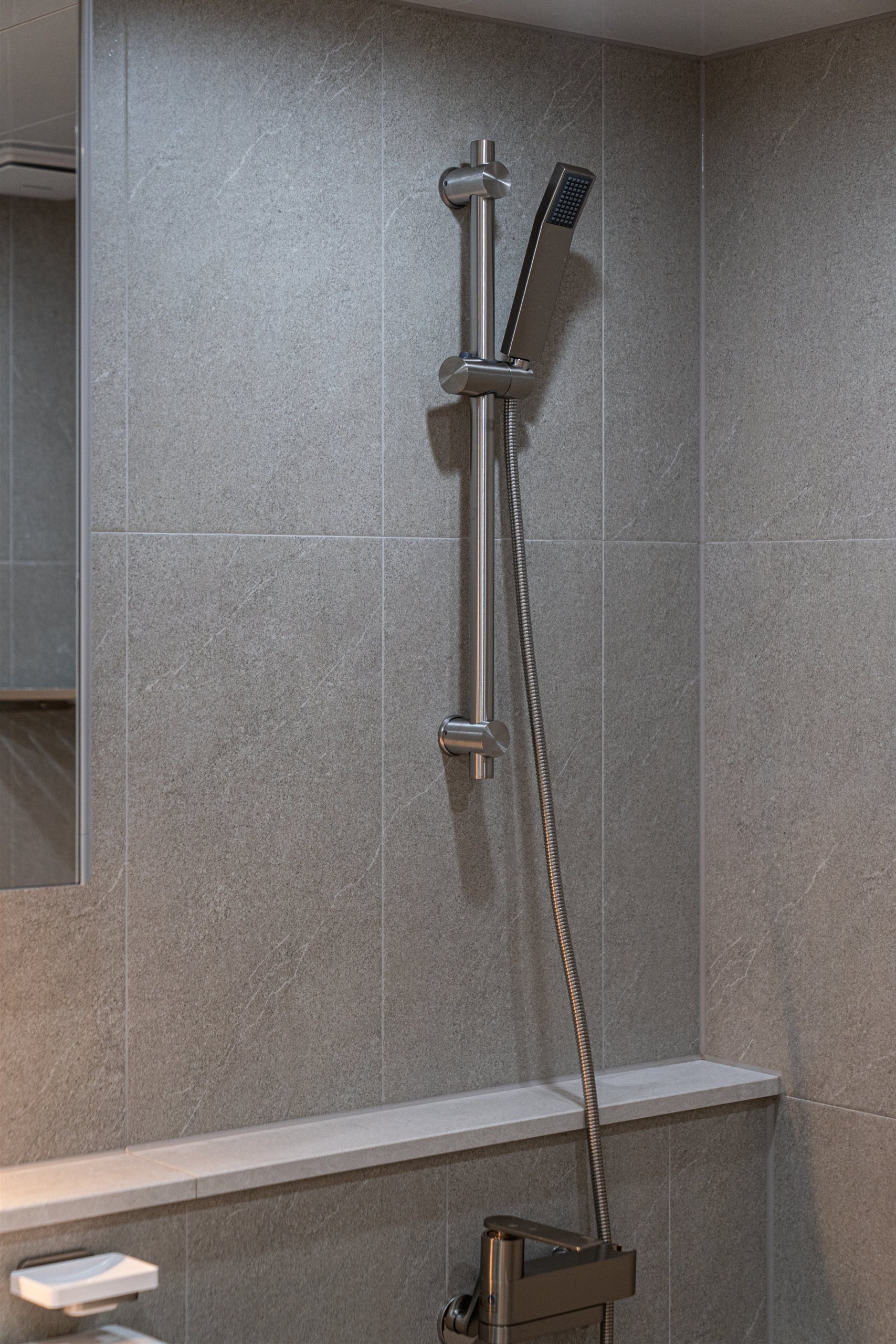 /user/d/designholic/editor/2512/6cc0c19b5c546195f5eb1df921c90572_1765240953_0215.jpg 이미지크게보기