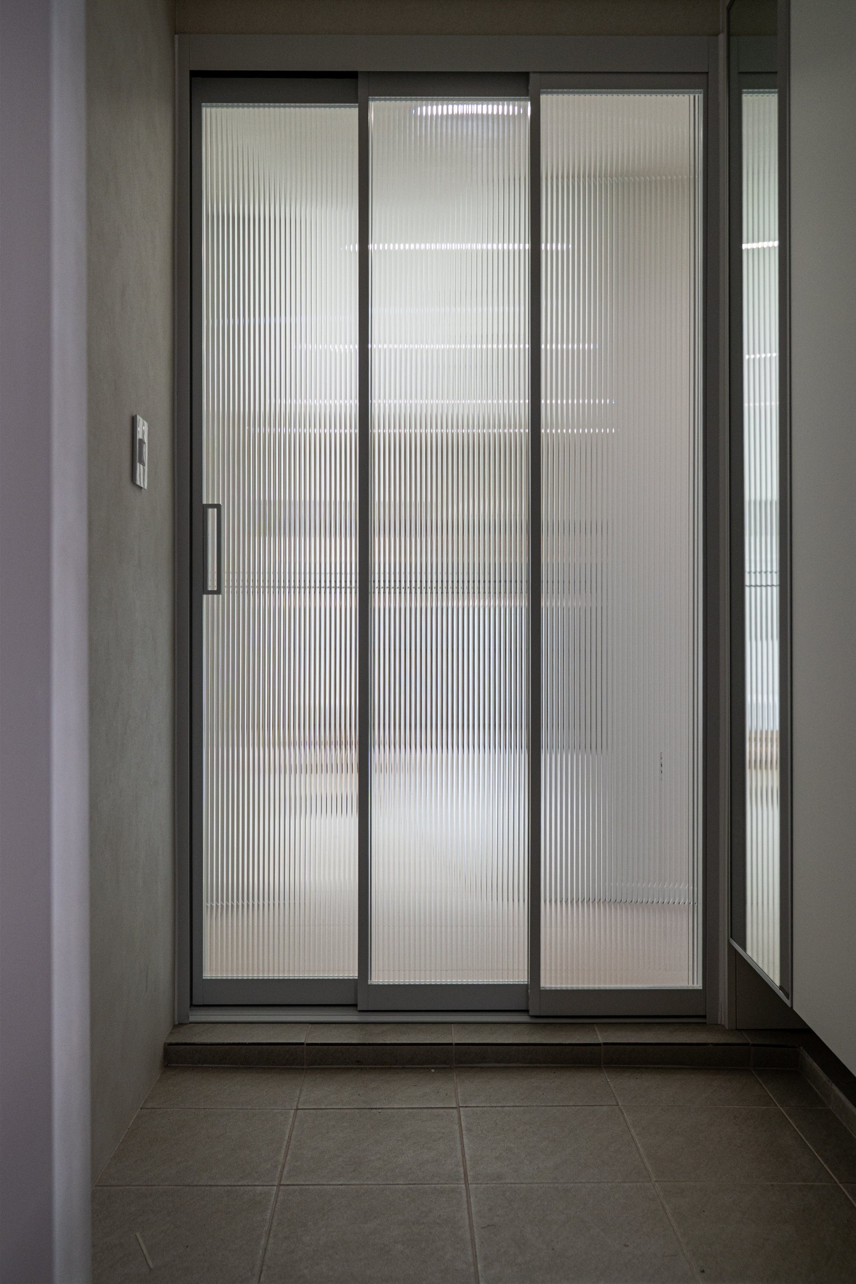 /user/d/designholic/editor/2512/6cc0c19b5c546195f5eb1df921c90572_1765240965_6483.jpg 이미지크게보기