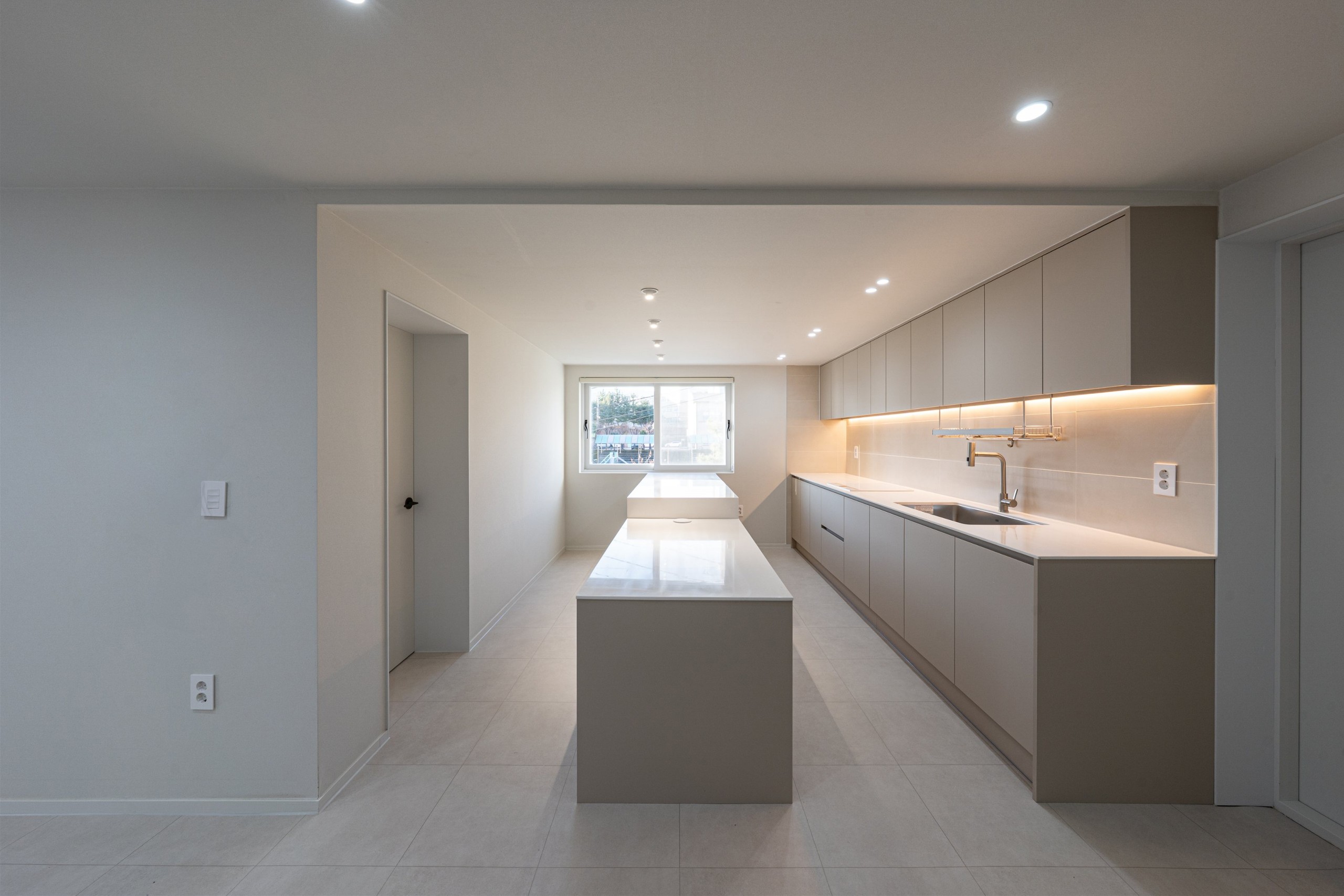 /user/d/designholic/editor/2601/5166de39b1e45b8d9e4877513dff9627_1768444388_1298.jpg 이미지크게보기