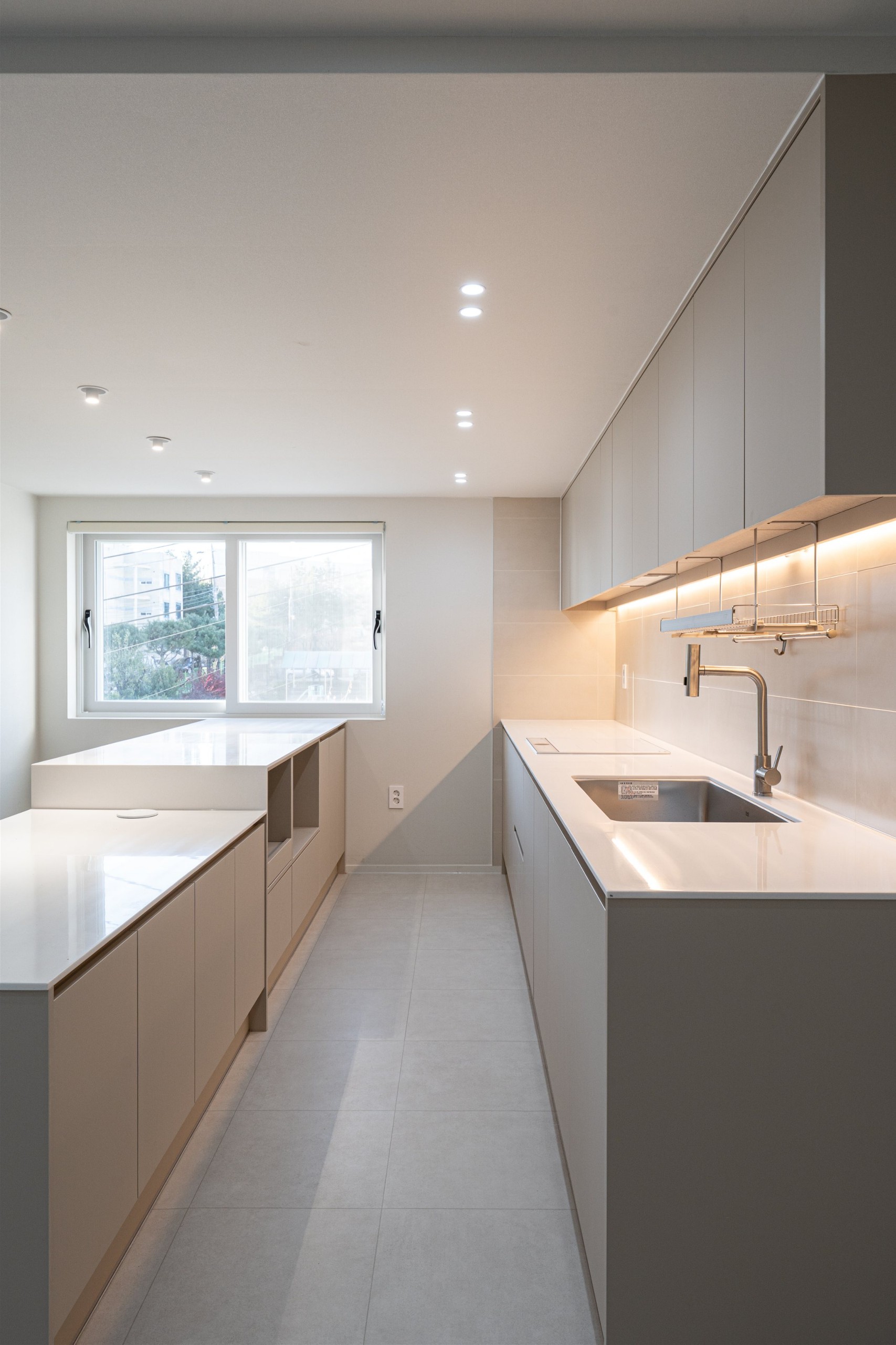 /user/d/designholic/editor/2601/5166de39b1e45b8d9e4877513dff9627_1768444393_8797.jpg 이미지크게보기