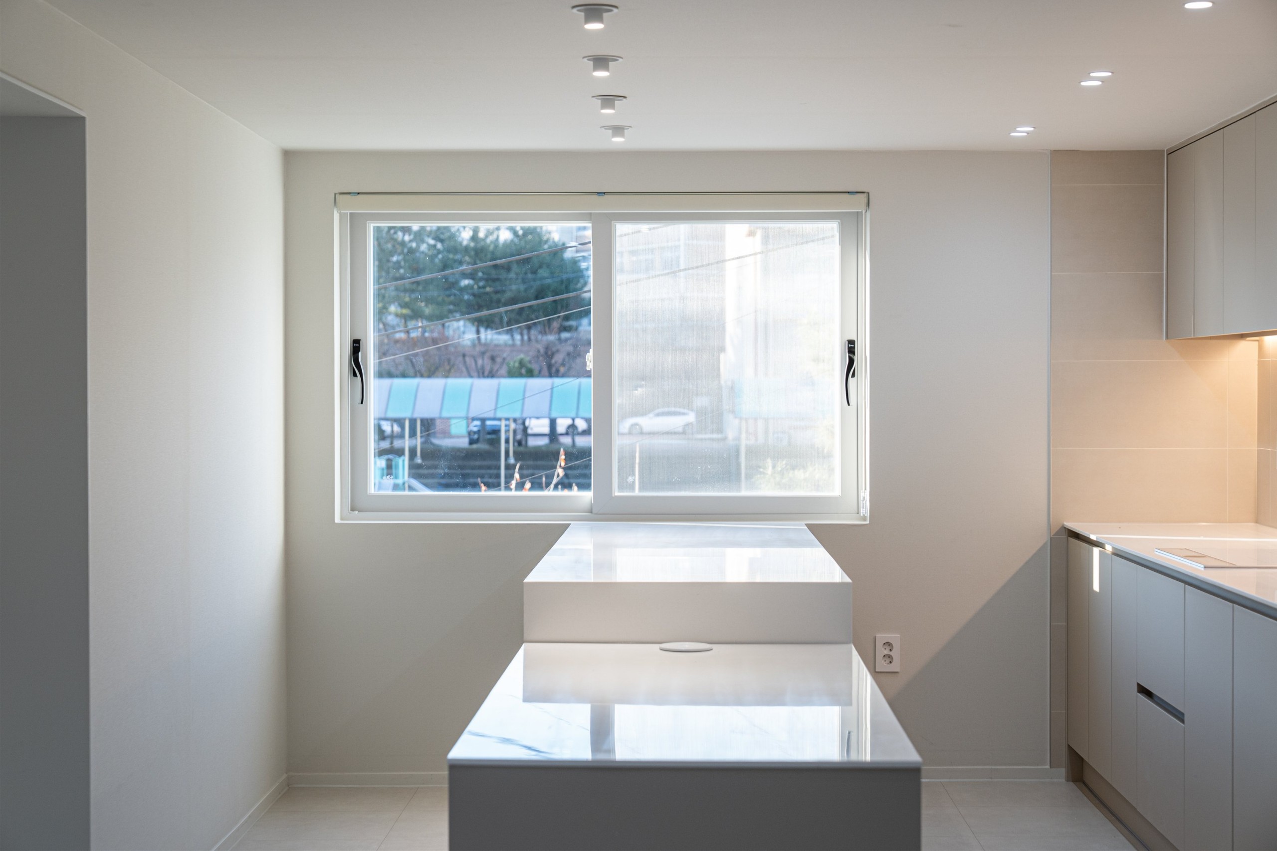 /user/d/designholic/editor/2601/5166de39b1e45b8d9e4877513dff9627_1768444398_9255.jpg 이미지크게보기