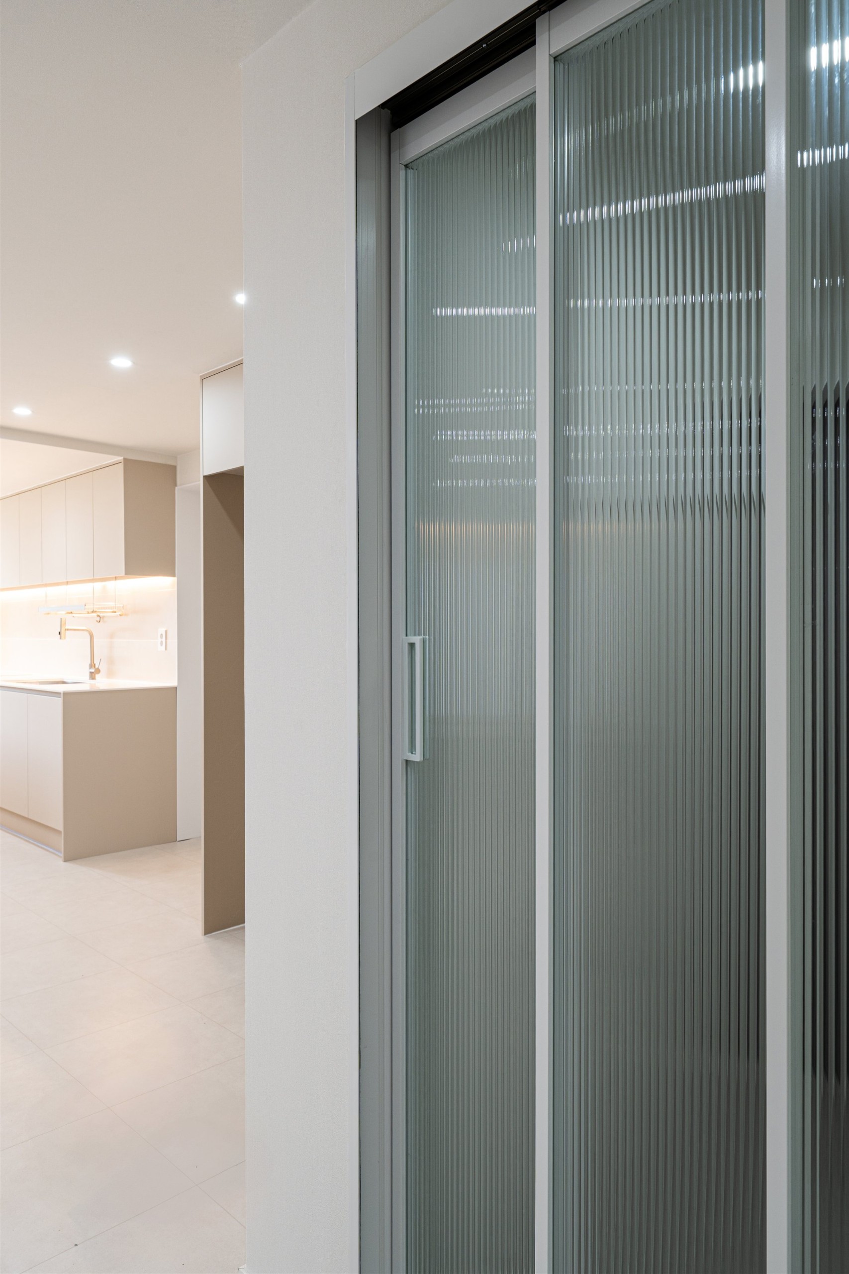 /user/d/designholic/editor/2601/5166de39b1e45b8d9e4877513dff9627_1768444404_552.jpg 이미지크게보기