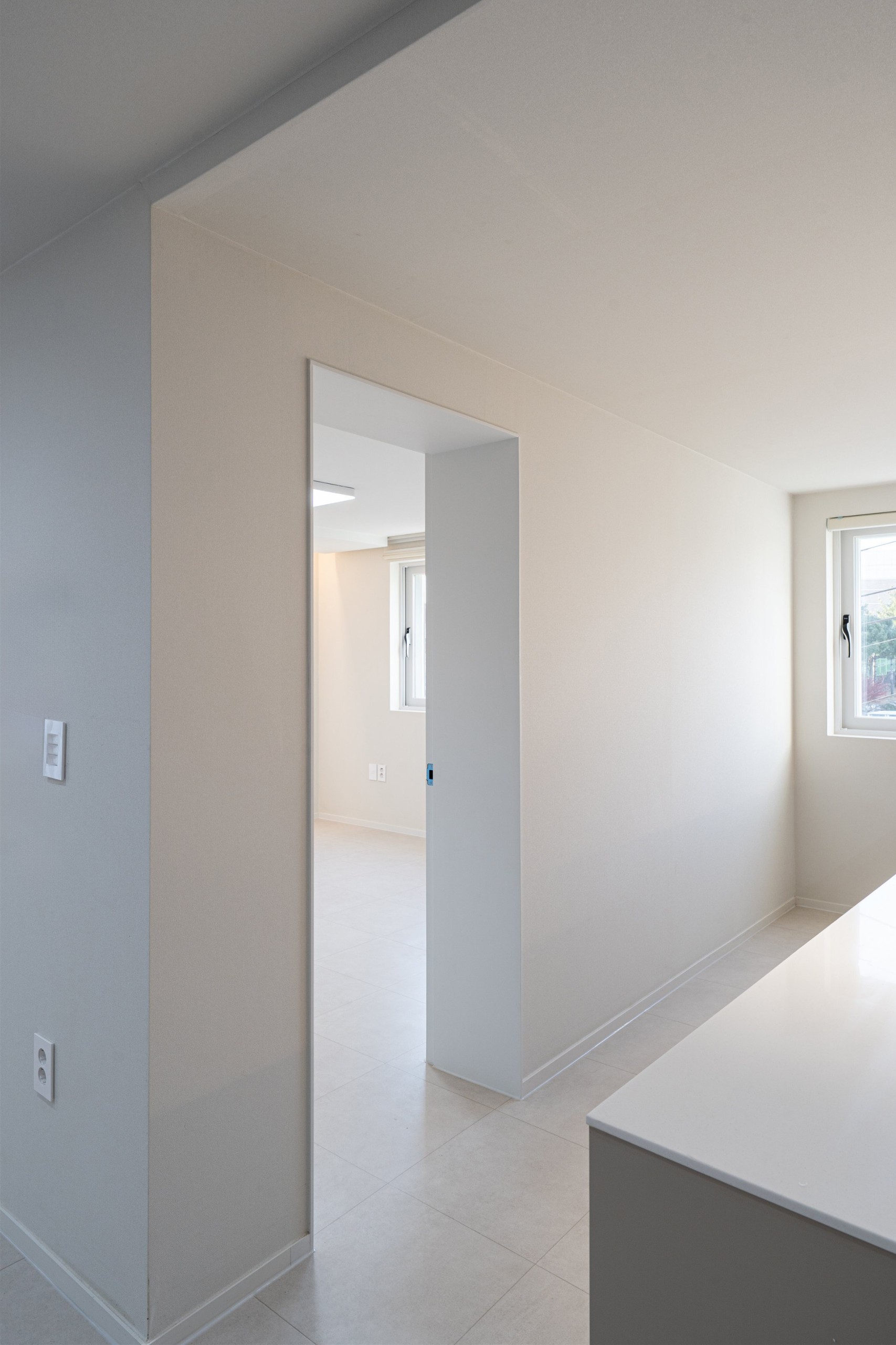 /user/d/designholic/editor/2601/5166de39b1e45b8d9e4877513dff9627_1768444410_5423.jpg 이미지크게보기