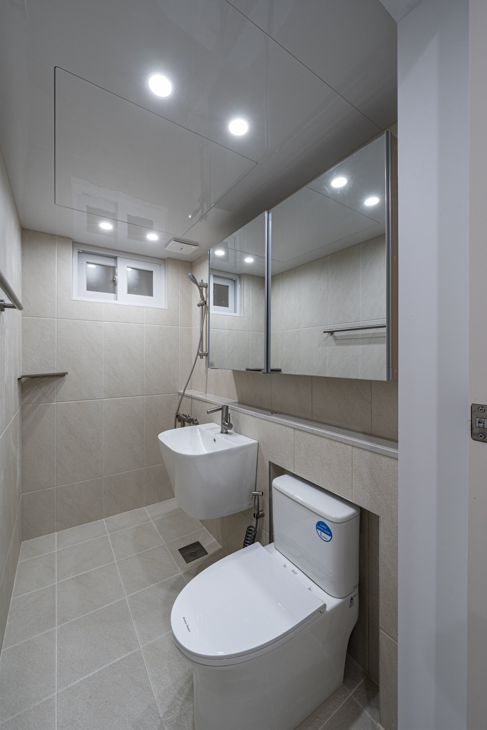 /user/d/designholic/editor/2601/5166de39b1e45b8d9e4877513dff9627_1768444417_0475.jpg 이미지크게보기