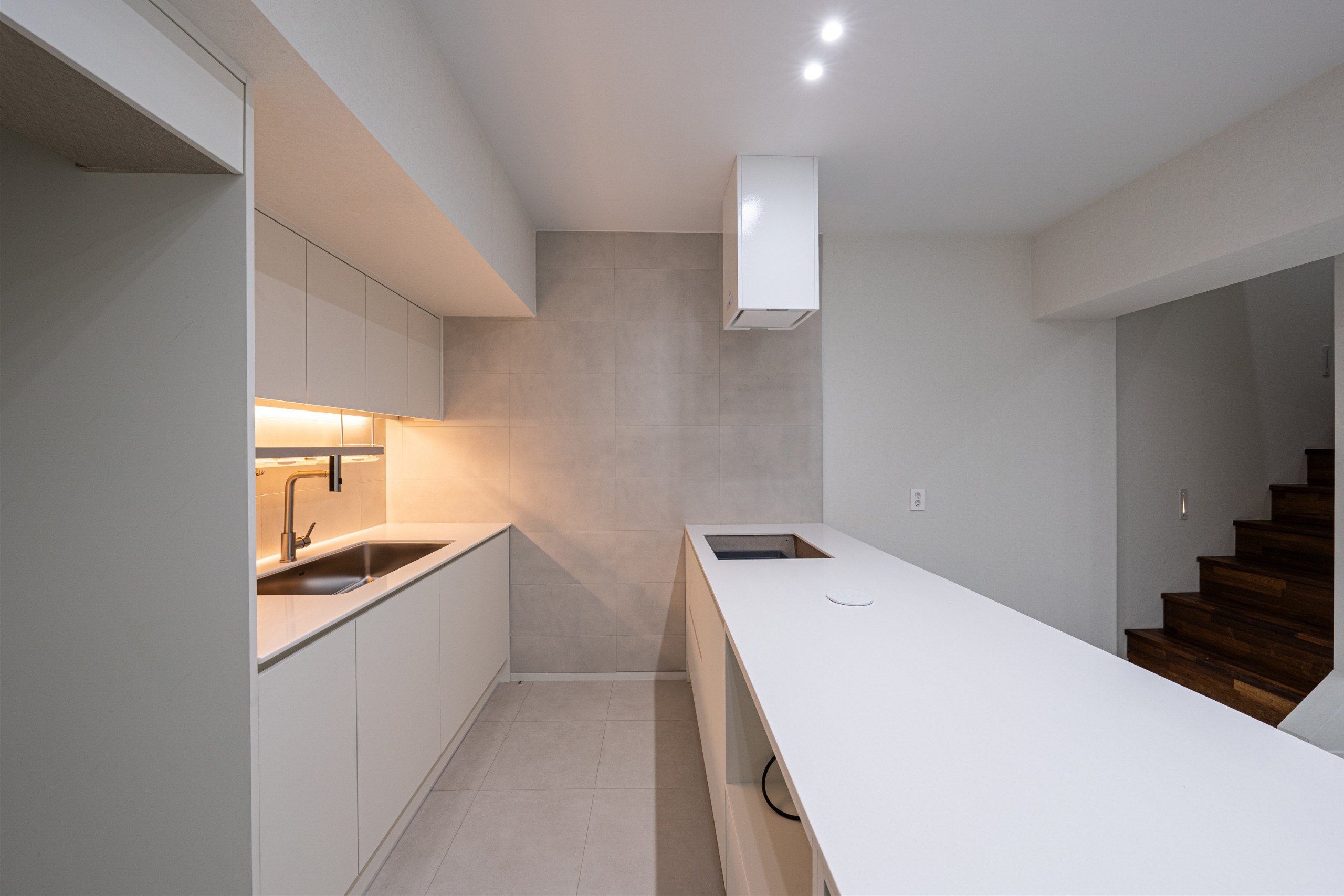 /user/d/designholic/editor/2601/5166de39b1e45b8d9e4877513dff9627_1768444469_3184.jpg 이미지크게보기