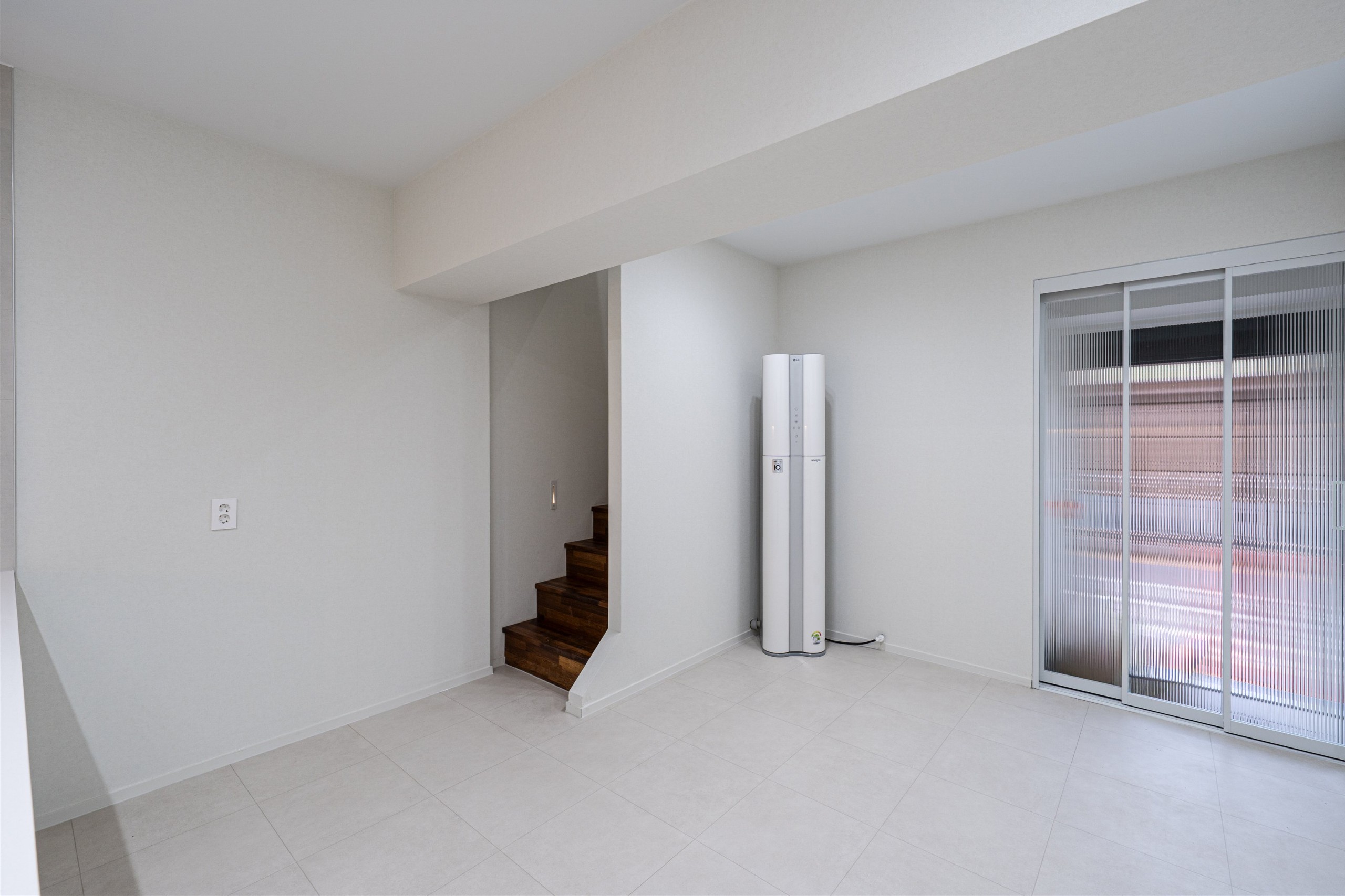 /user/d/designholic/editor/2601/5166de39b1e45b8d9e4877513dff9627_1768444469_4686.jpg 이미지크게보기