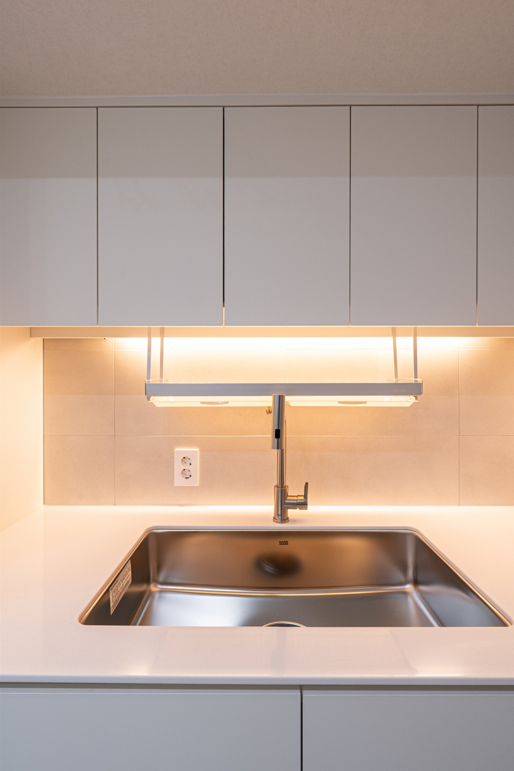 /user/d/designholic/editor/2601/5166de39b1e45b8d9e4877513dff9627_1768444475_1803.jpg 이미지크게보기