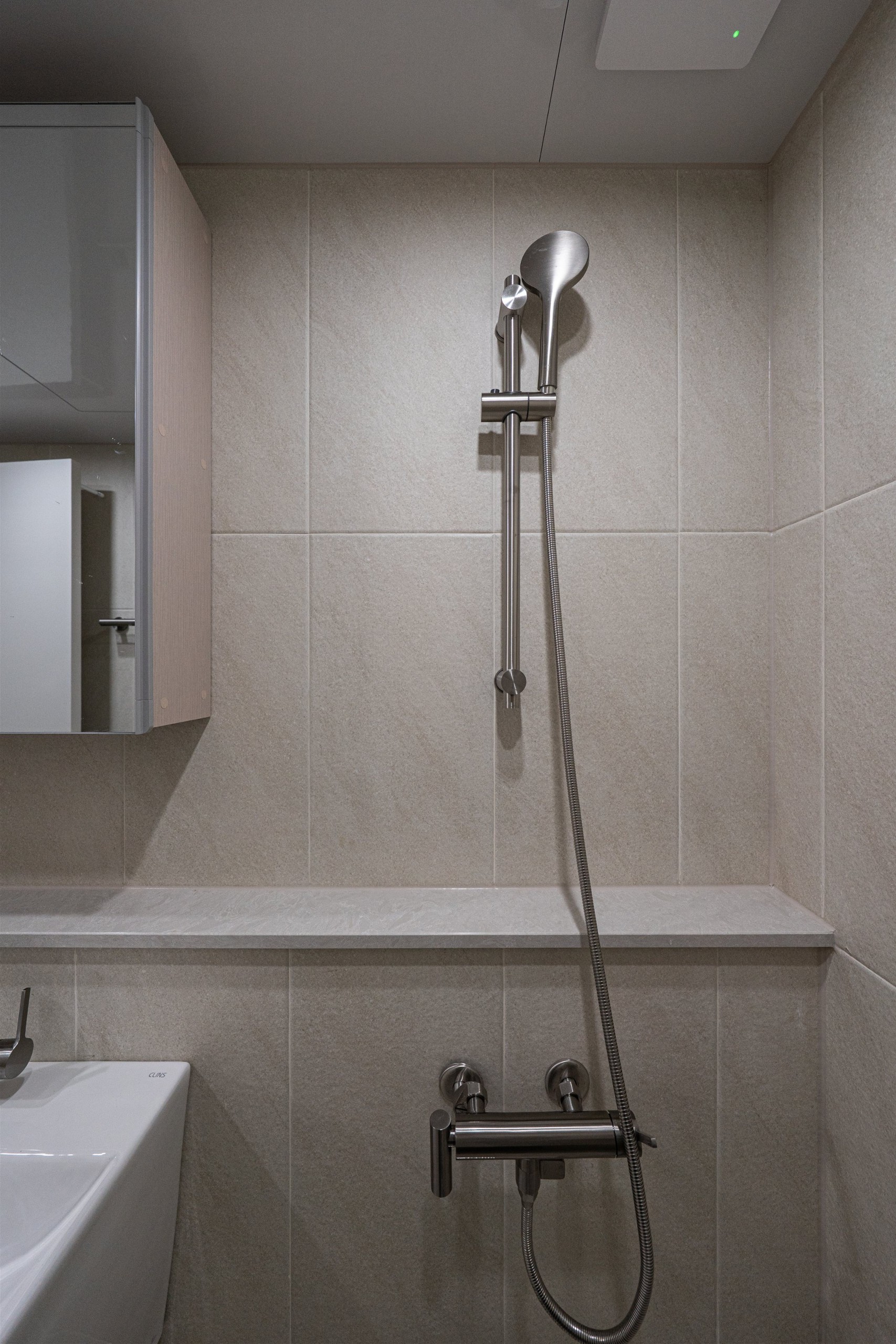 /user/d/designholic/editor/2601/5166de39b1e45b8d9e4877513dff9627_1768444482_3451.jpg 이미지크게보기