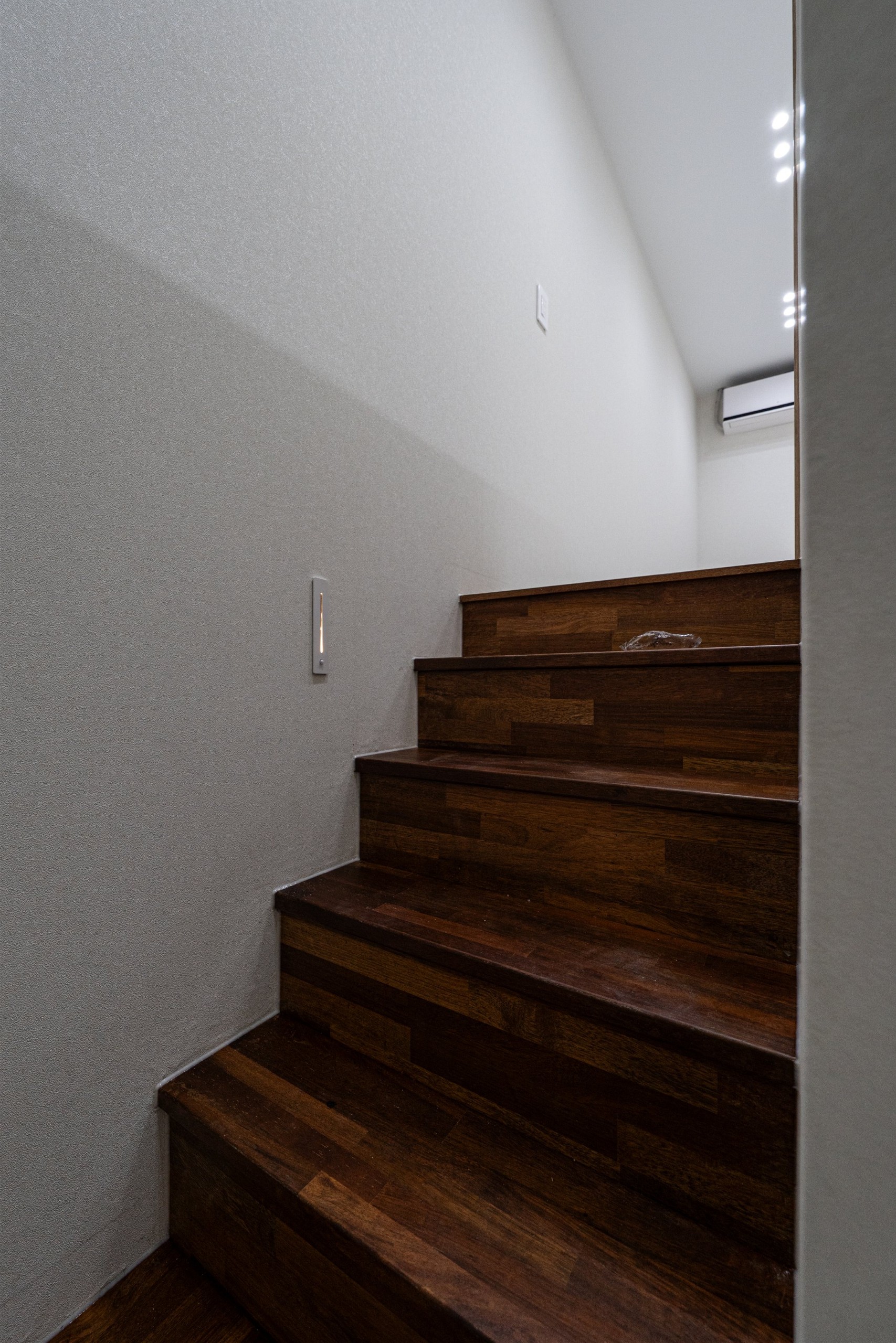 /user/d/designholic/editor/2601/5166de39b1e45b8d9e4877513dff9627_1768444489_9383.jpg 이미지크게보기