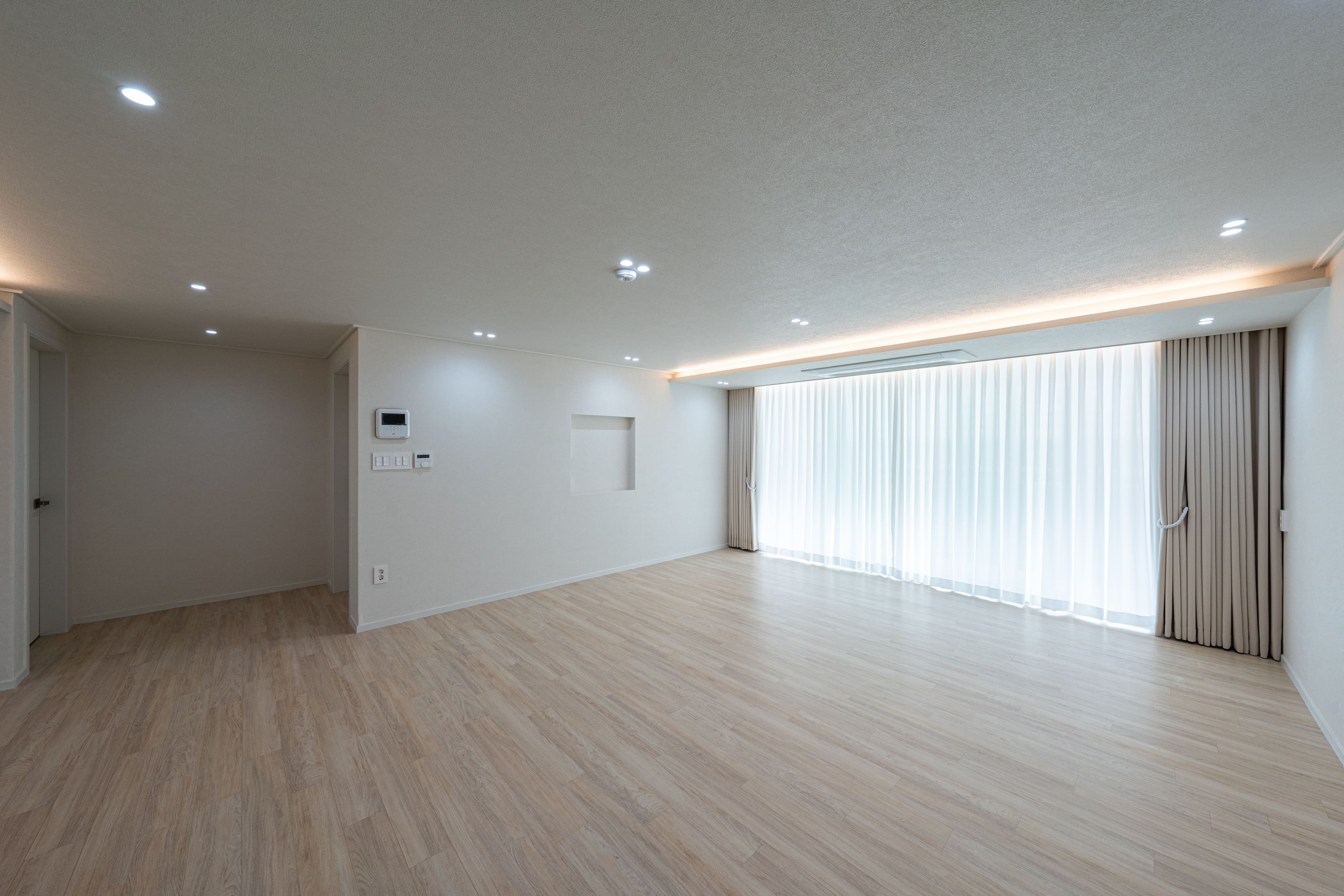 /user/d/designholic/editor/2603/5dc4421a903937ca69570e315d4136b0_1773645951_3437.jpg 이미지크게보기