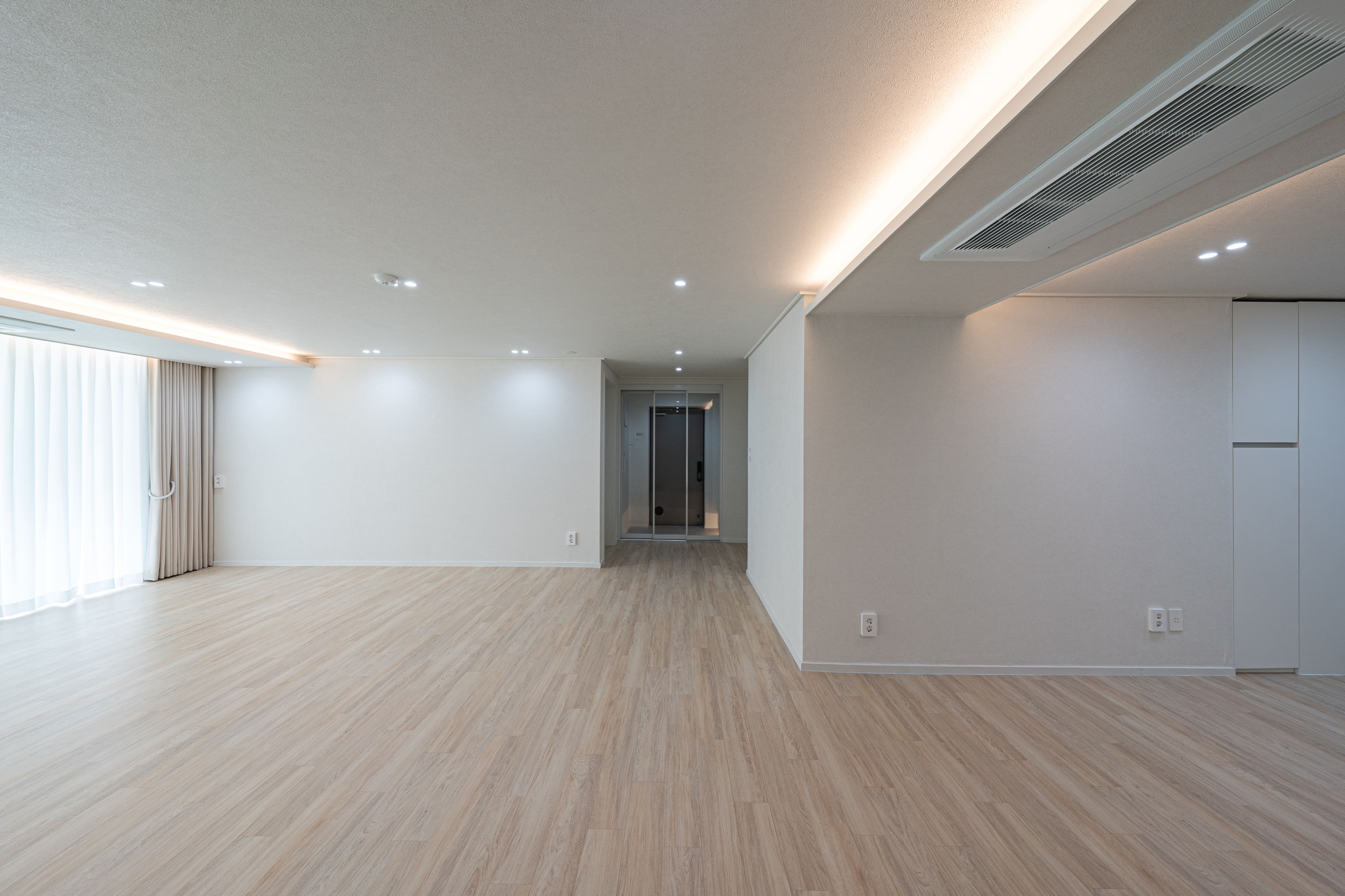 /user/d/designholic/editor/2603/5dc4421a903937ca69570e315d4136b0_1773645953_1573.jpg 이미지크게보기