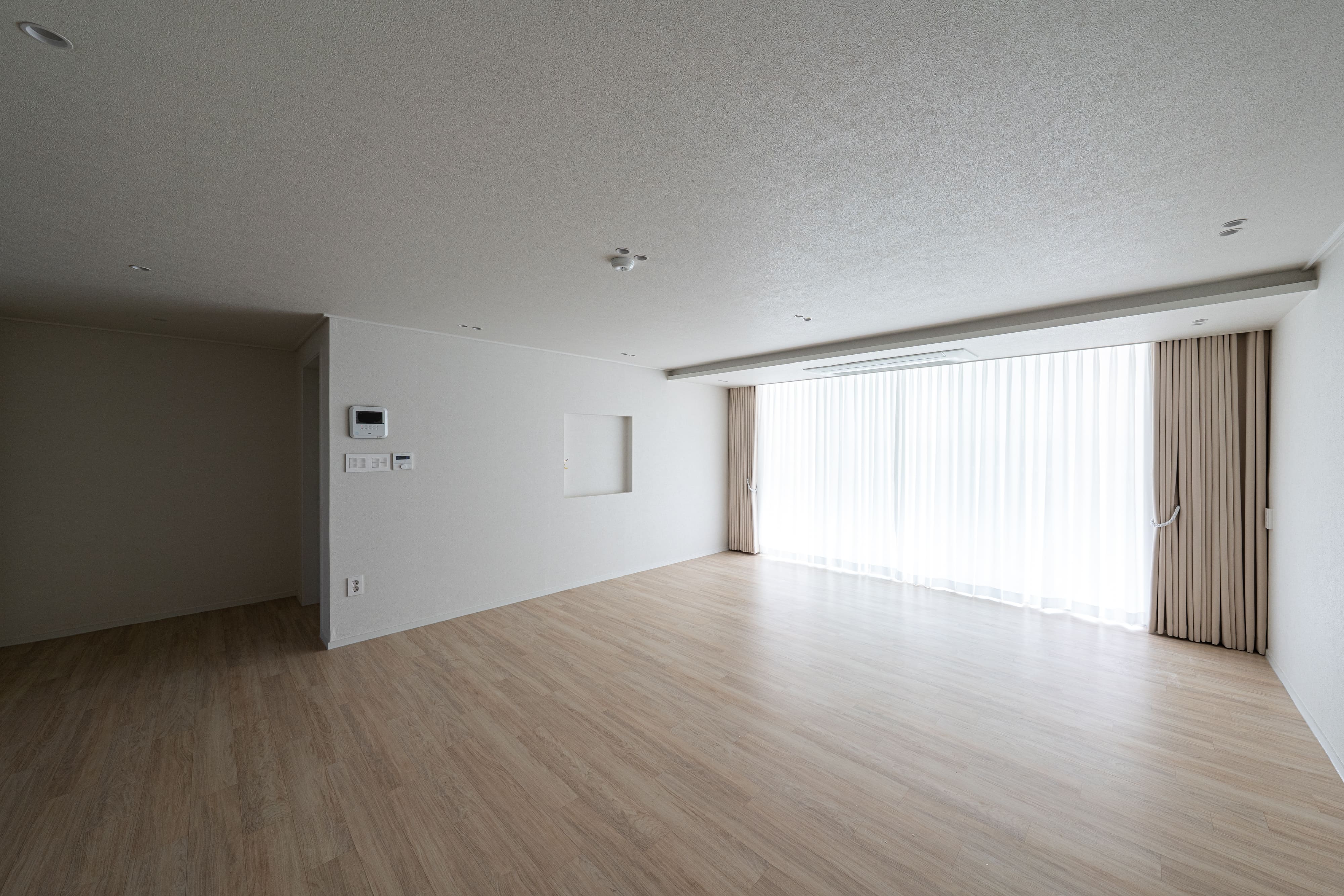 /user/d/designholic/editor/2603/5dc4421a903937ca69570e315d4136b0_1773645954_1498.jpg 이미지크게보기