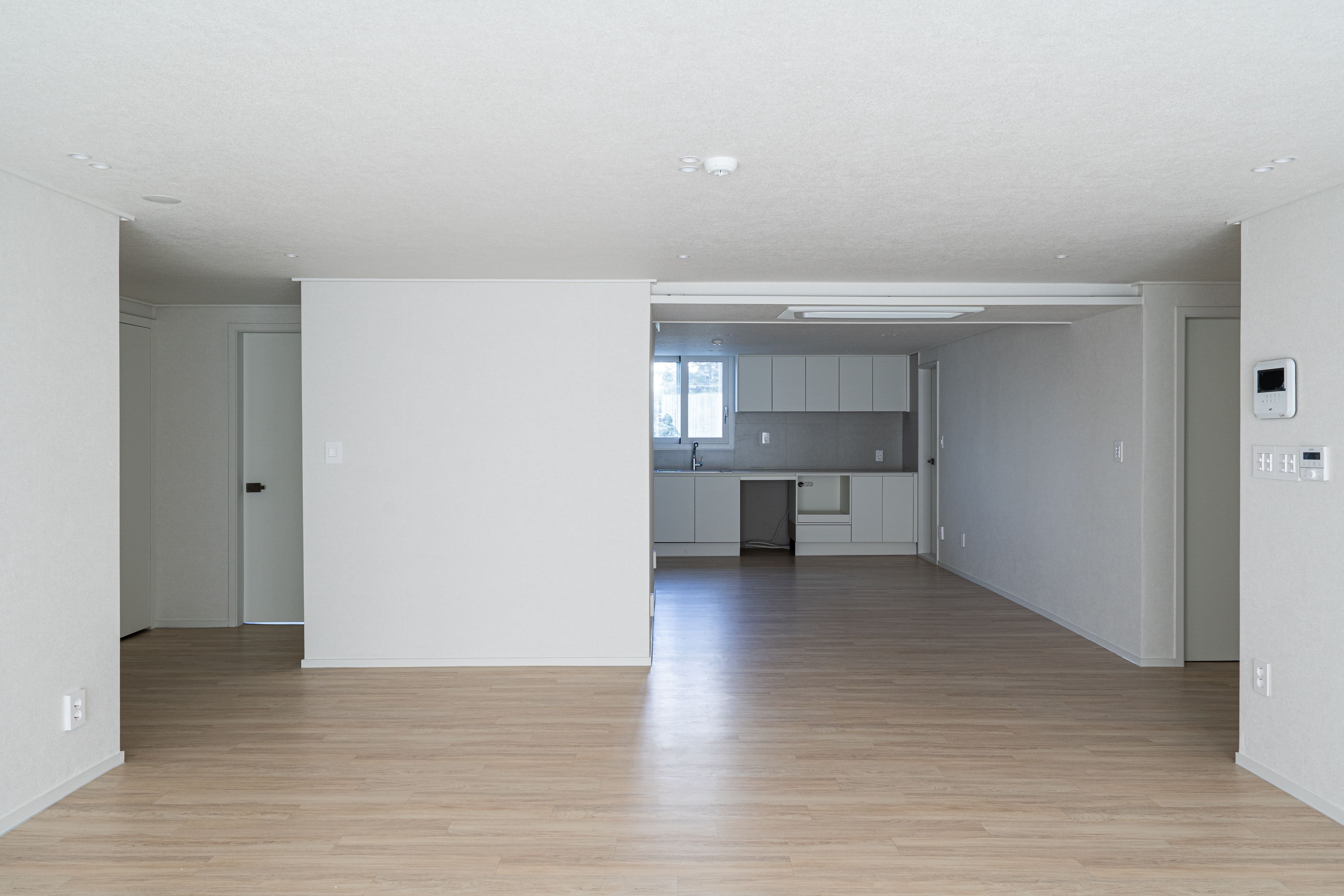 /user/d/designholic/editor/2603/5dc4421a903937ca69570e315d4136b0_1773645955_236.jpg 이미지크게보기