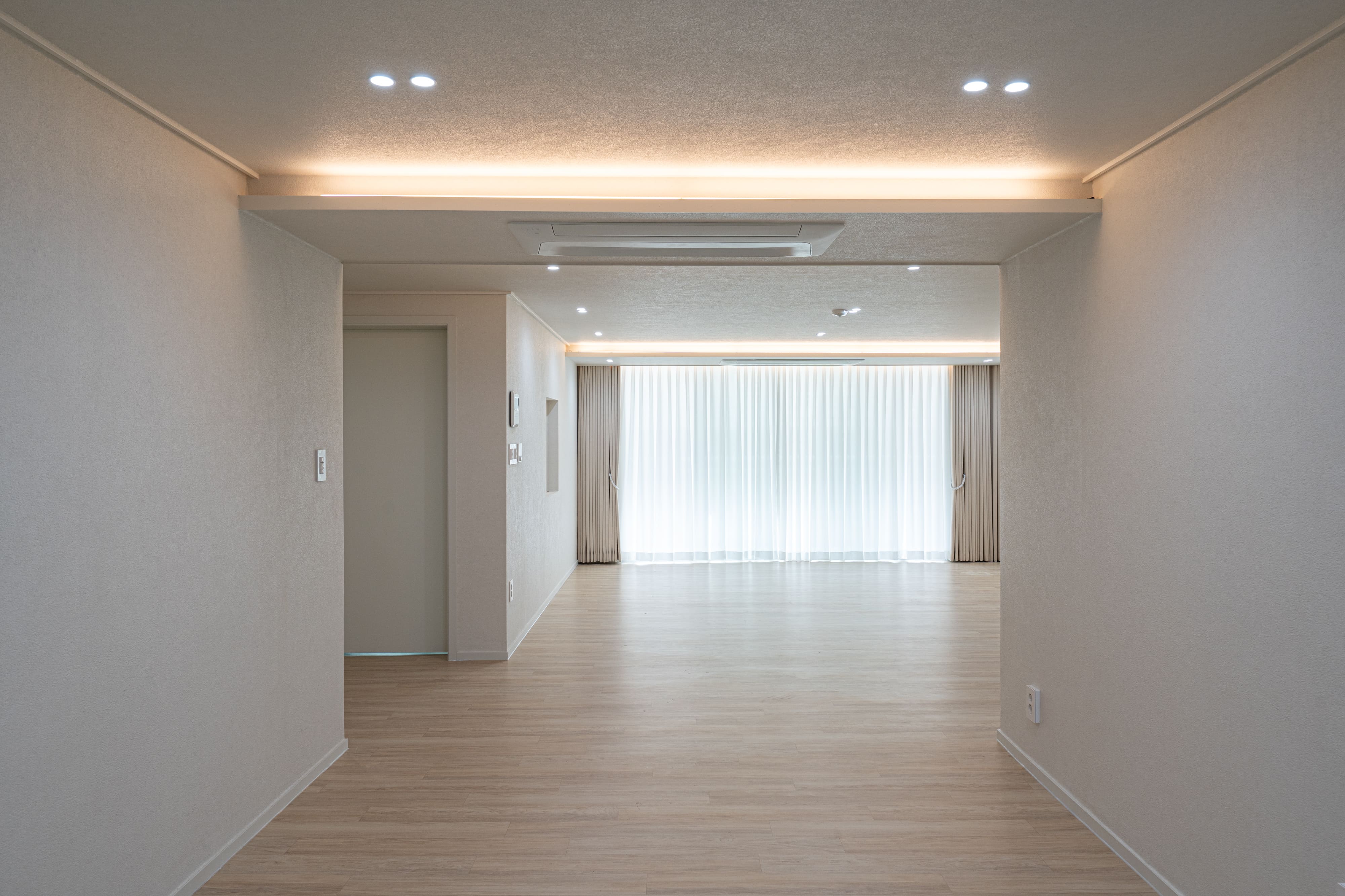 /user/d/designholic/editor/2603/5dc4421a903937ca69570e315d4136b0_1773645986_9326.jpg 이미지크게보기