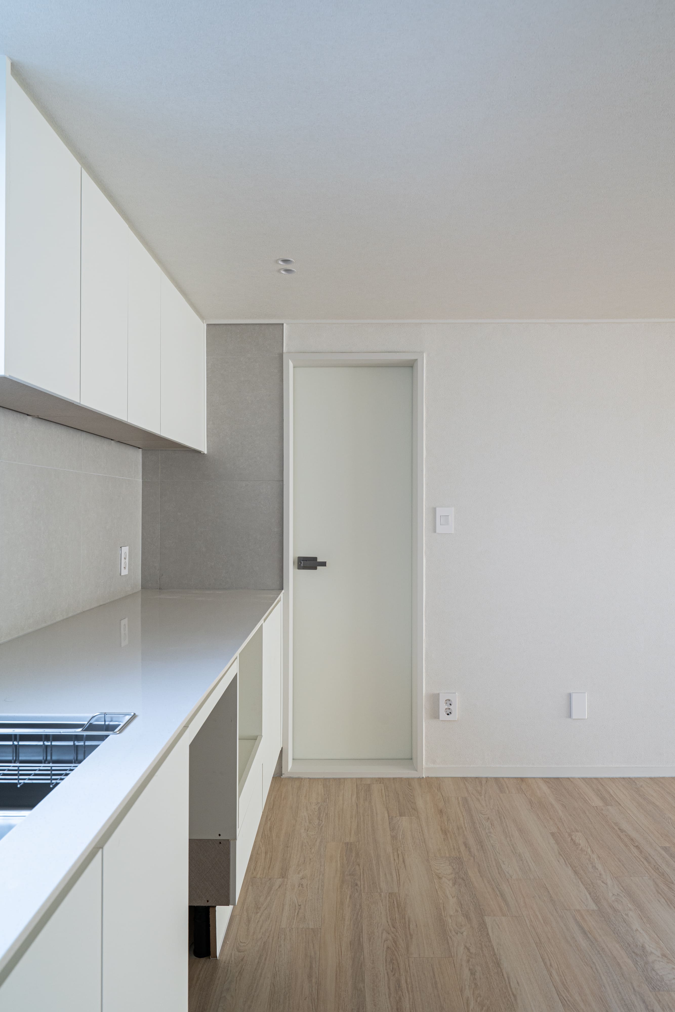 /user/d/designholic/editor/2603/5dc4421a903937ca69570e315d4136b0_1773645987_9879.jpg 이미지크게보기