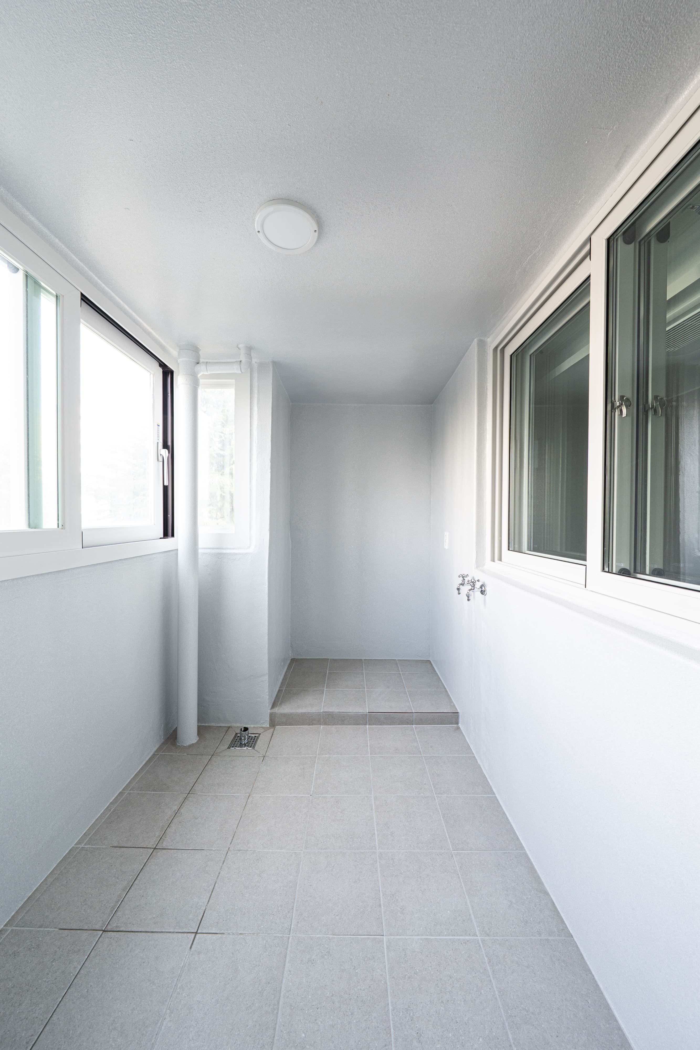 /user/d/designholic/editor/2603/5dc4421a903937ca69570e315d4136b0_1773645988_4691.jpg 이미지크게보기