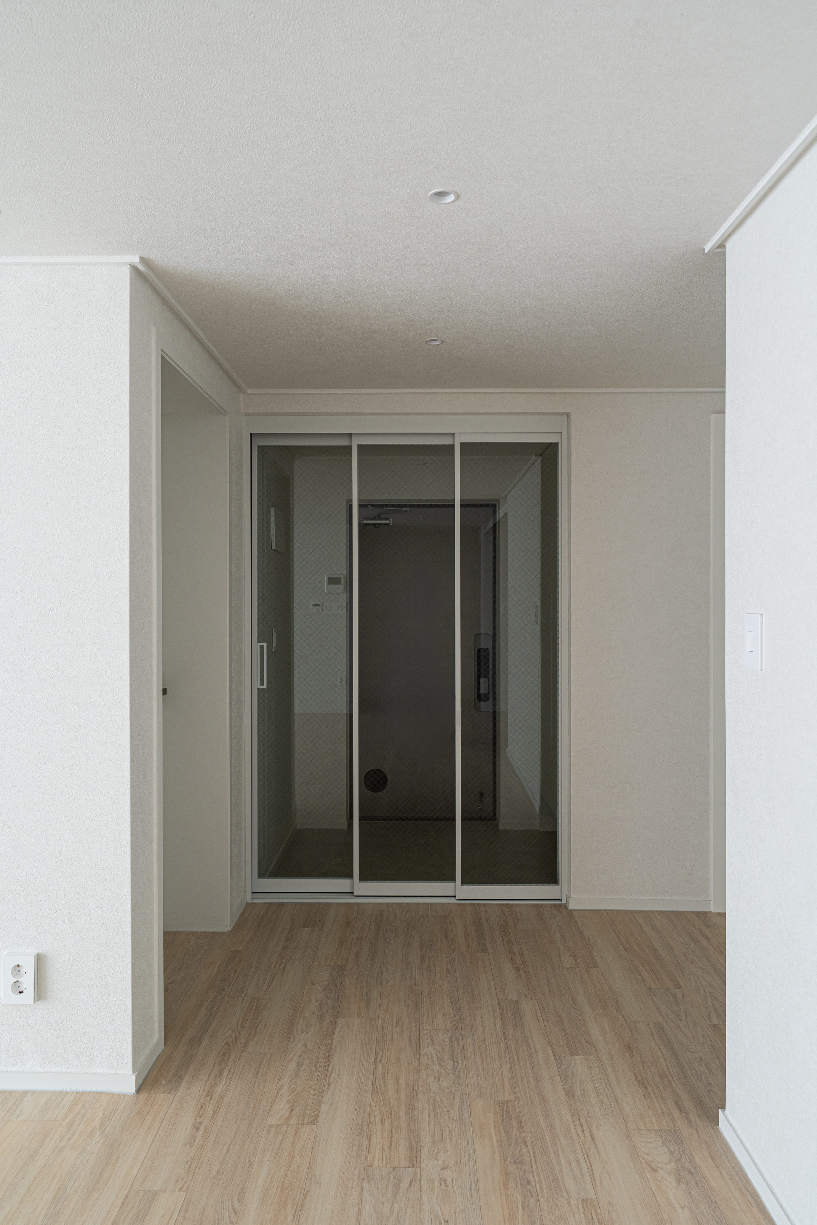 /user/d/designholic/editor/2603/5dc4421a903937ca69570e315d4136b0_1773646008_2305.jpg 이미지크게보기