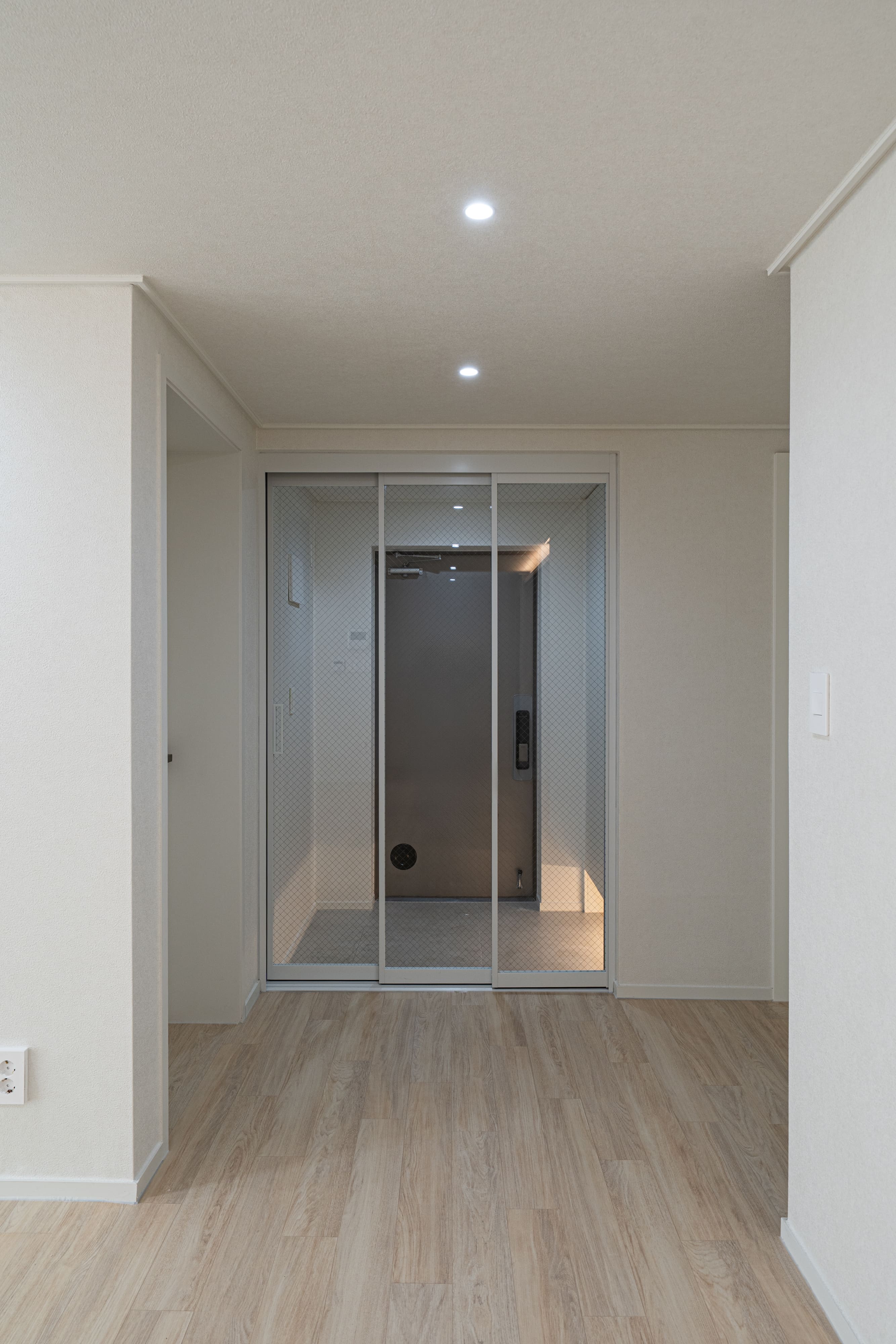 /user/d/designholic/editor/2603/5dc4421a903937ca69570e315d4136b0_1773646008_5417.jpg 이미지크게보기