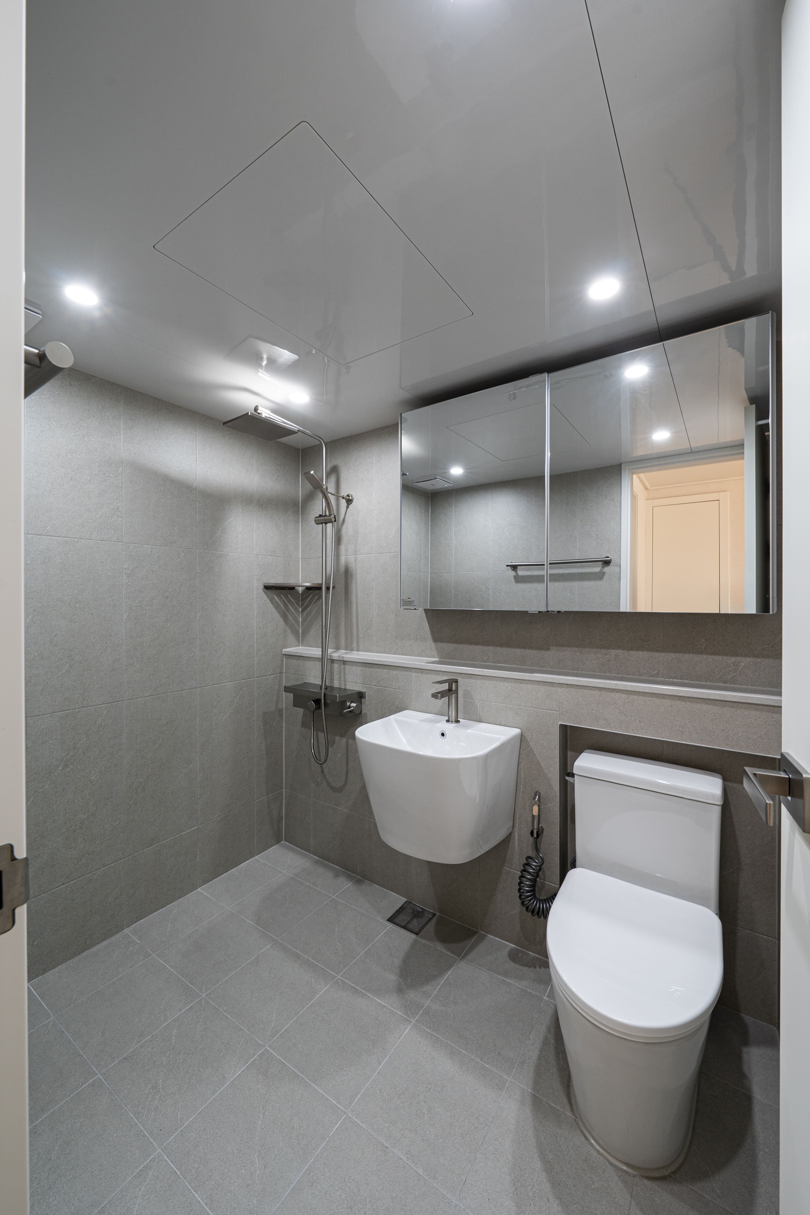 /user/d/designholic/editor/2603/5dc4421a903937ca69570e315d4136b0_1773646061_691.jpg 이미지크게보기