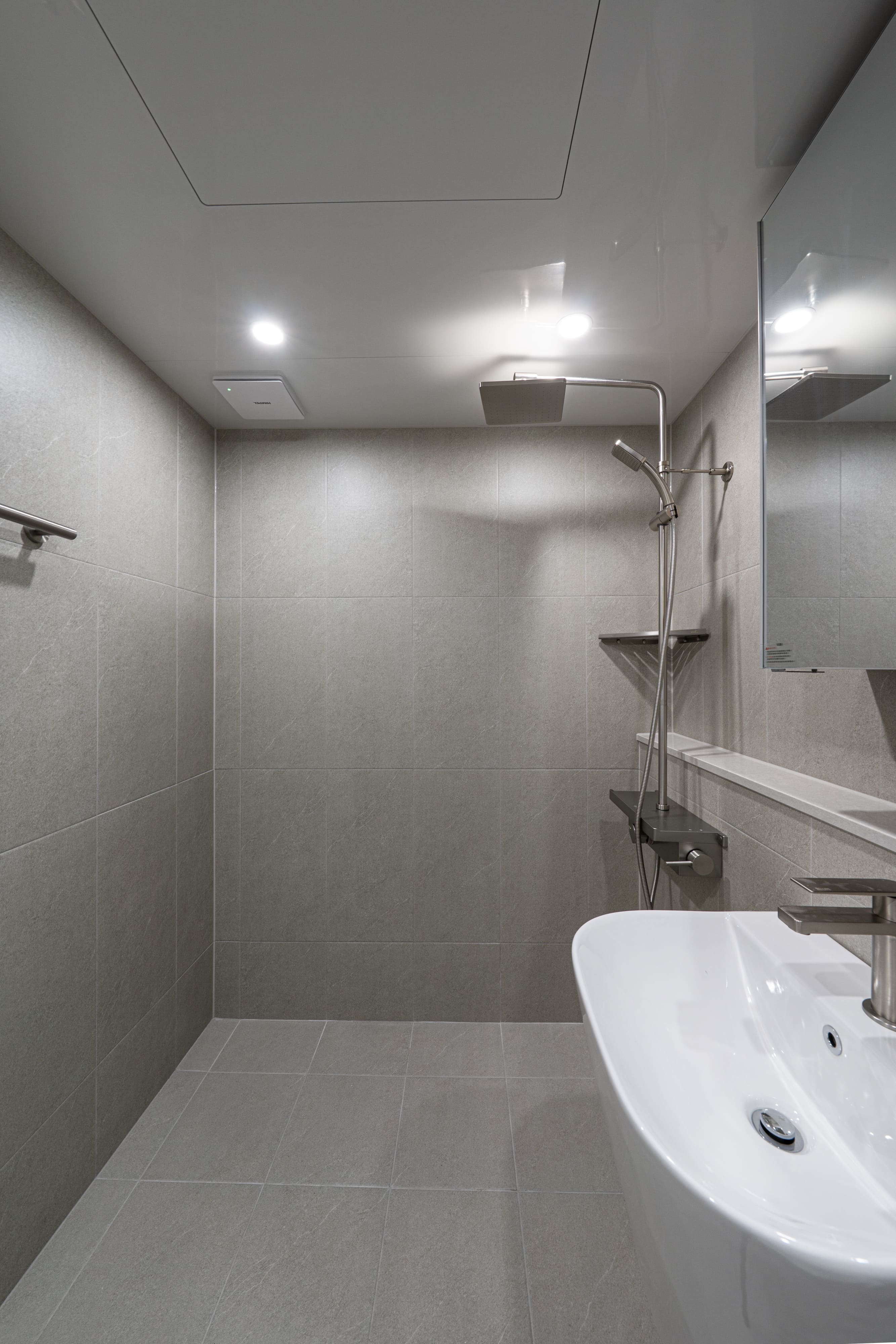 /user/d/designholic/editor/2603/5dc4421a903937ca69570e315d4136b0_1773646062_8704.jpg 이미지크게보기