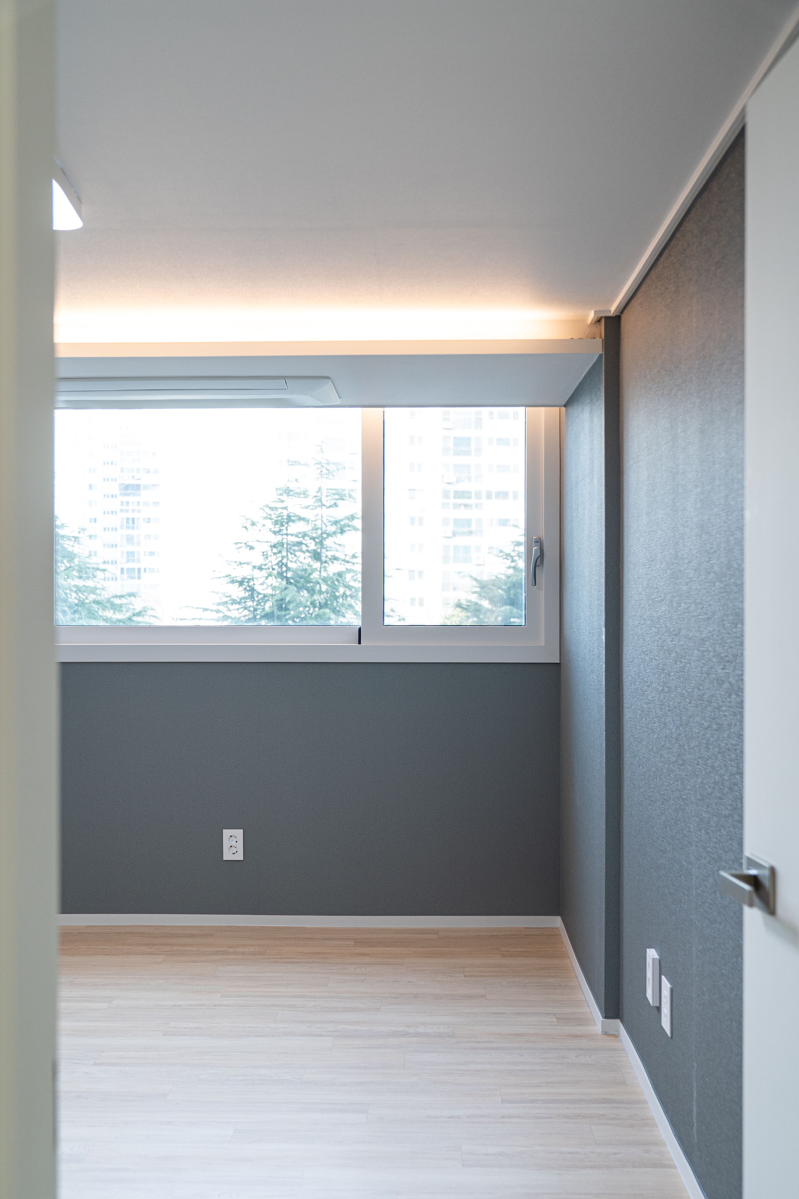 /user/d/designholic/editor/2603/5dc4421a903937ca69570e315d4136b0_1773646151_2016.jpg 이미지크게보기