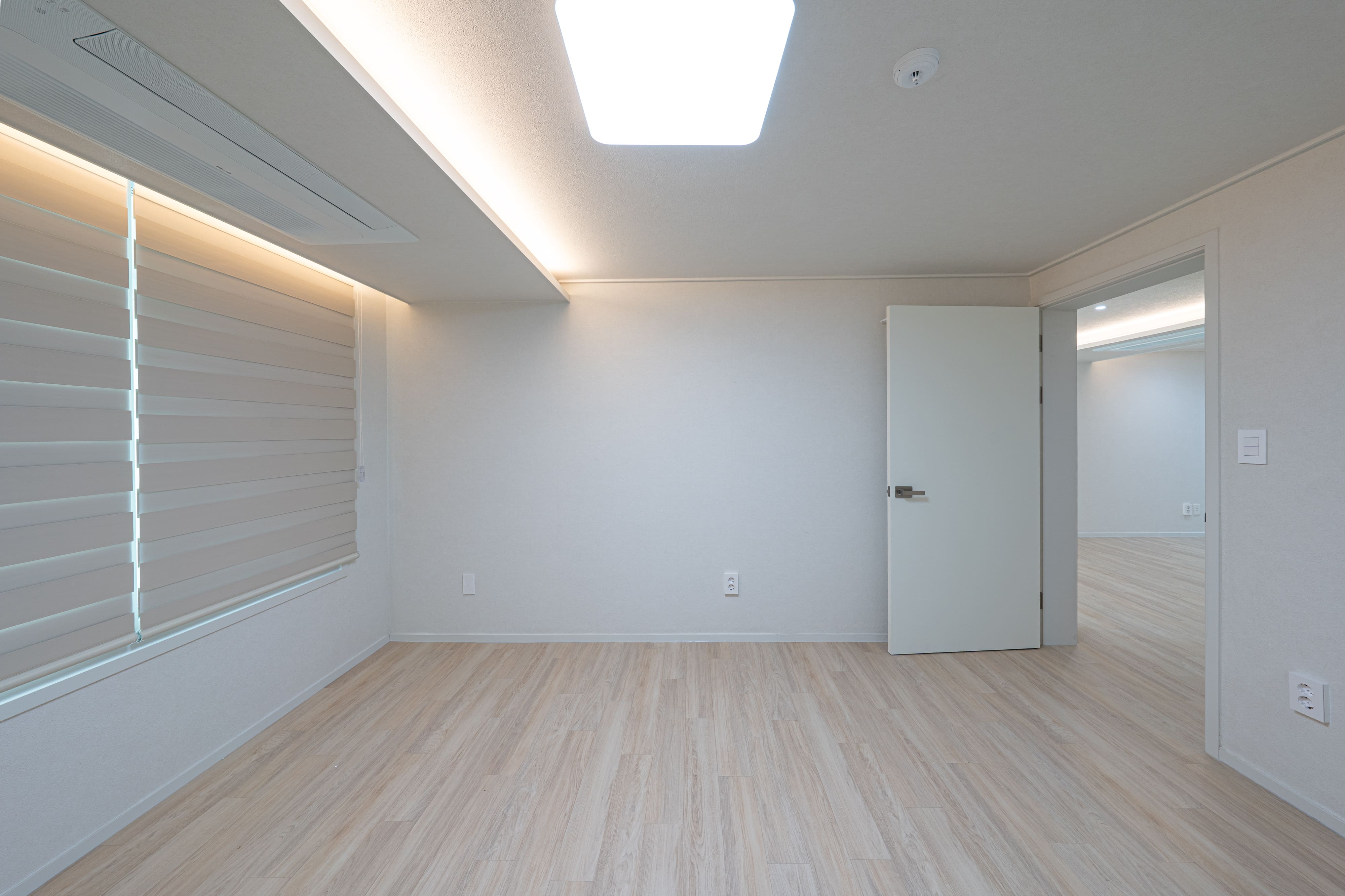 /user/d/designholic/editor/2603/5dc4421a903937ca69570e315d4136b0_1773646152_4627.jpg 이미지크게보기