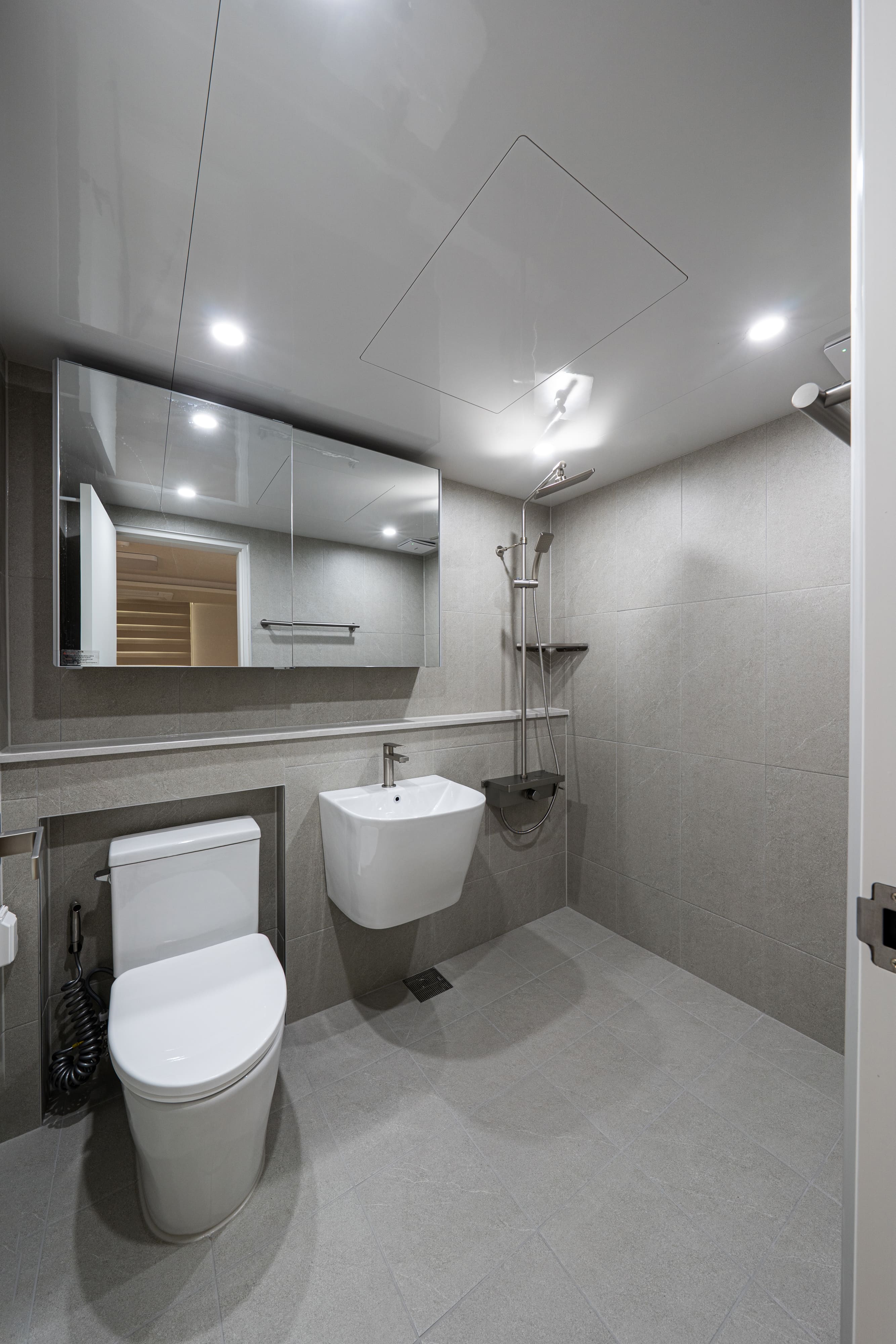 /user/d/designholic/editor/2603/5dc4421a903937ca69570e315d4136b0_1773646373_9247.jpg 이미지크게보기